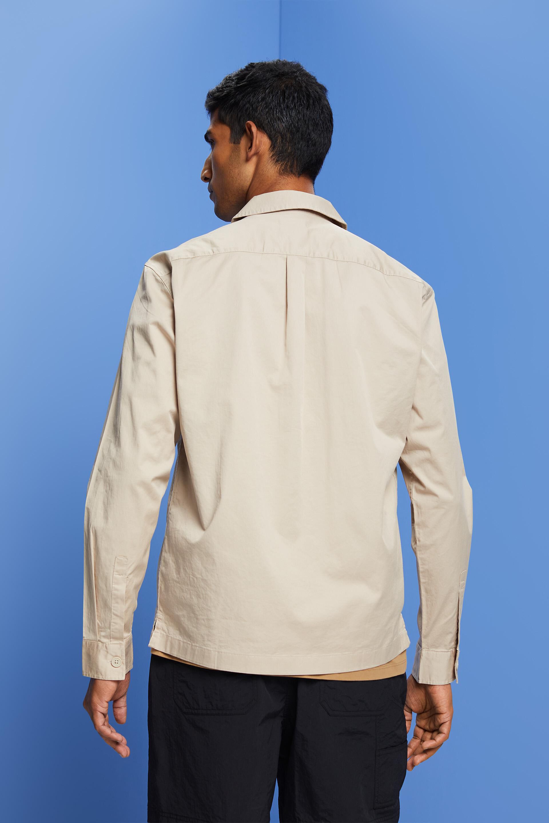 Chemise en coton munie de deux poches-poitrine