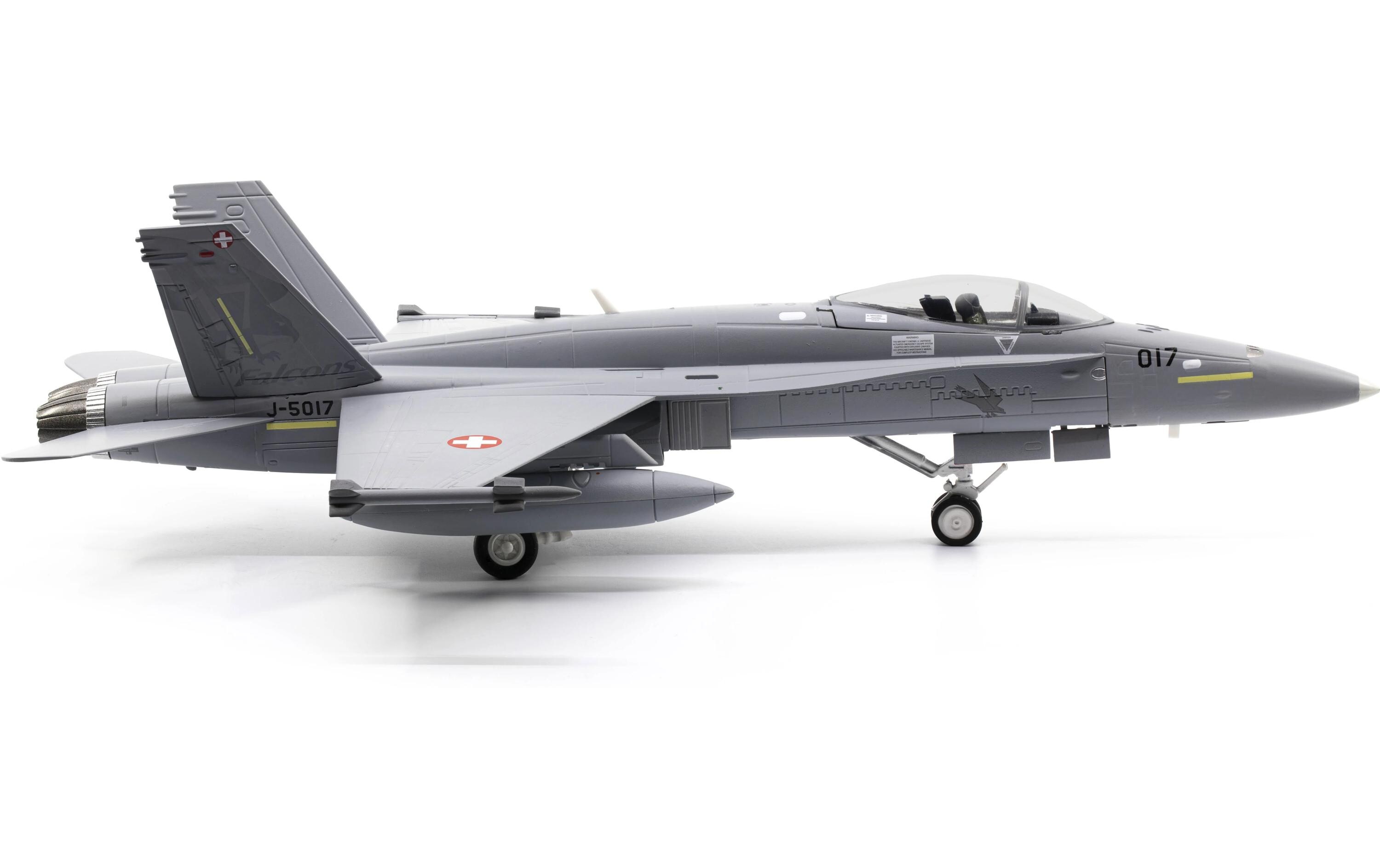 F/A-18C Hornet Falcons Staffel 17 J-5017 1:72Hornet Metallmodell