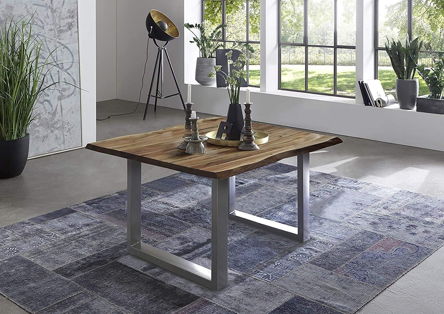 SAM Baumkantentisch 80x80 cm Mephisto, Akazienholz massiv + naturfarben lackiert, Esstisch mit Silber lackiertem U-Gestell, Esszimmertisch/Holztisch, Tischplatte 26 mm