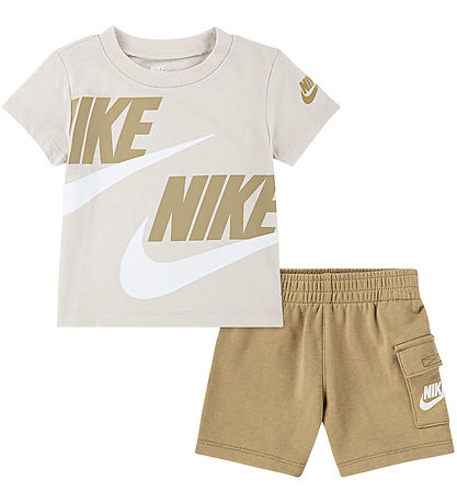 Nike Shorts Set - T-Shirt/Shorts - Fallschirmbeige