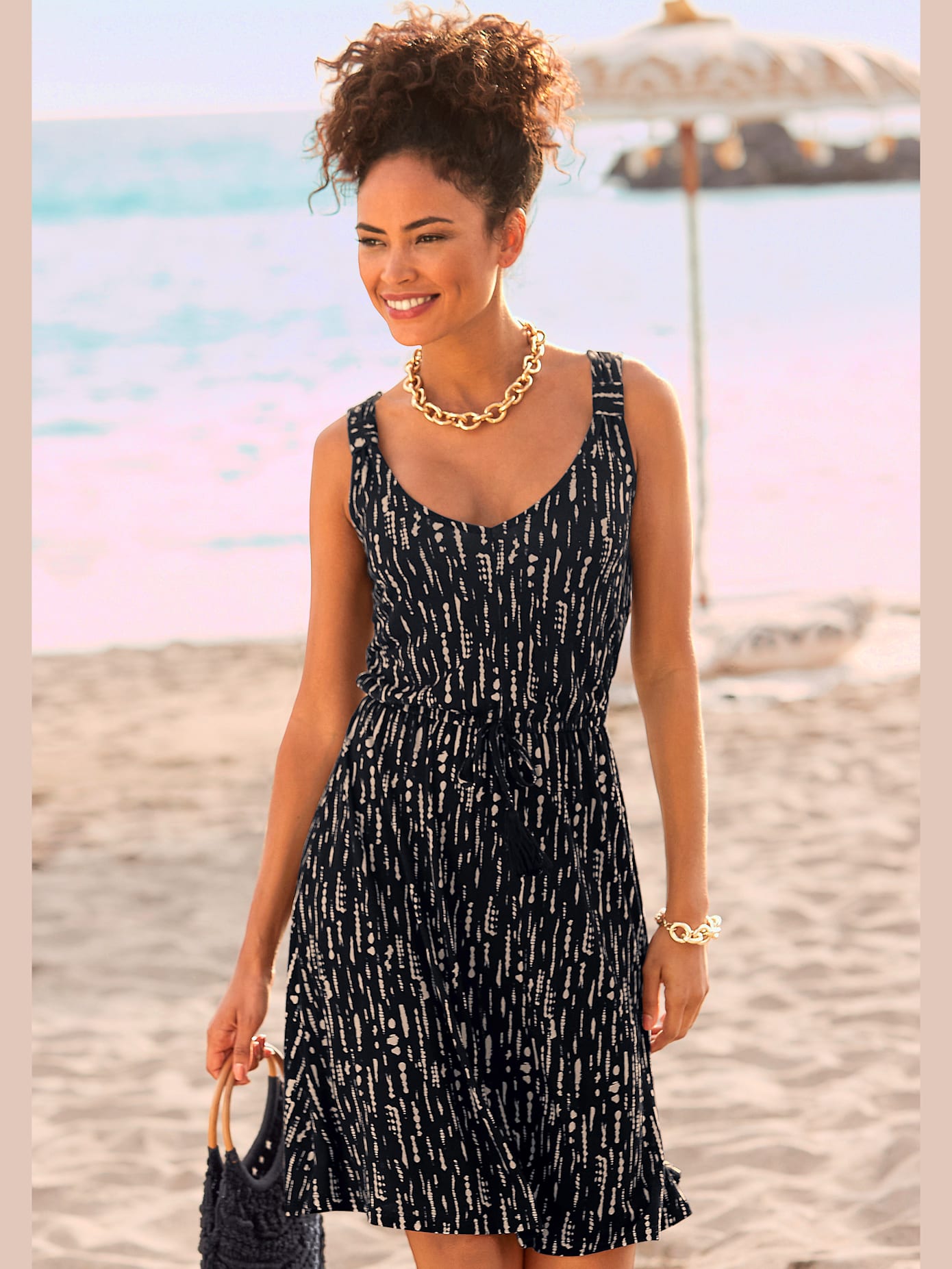 Robe imprimée encolure en v dégagée