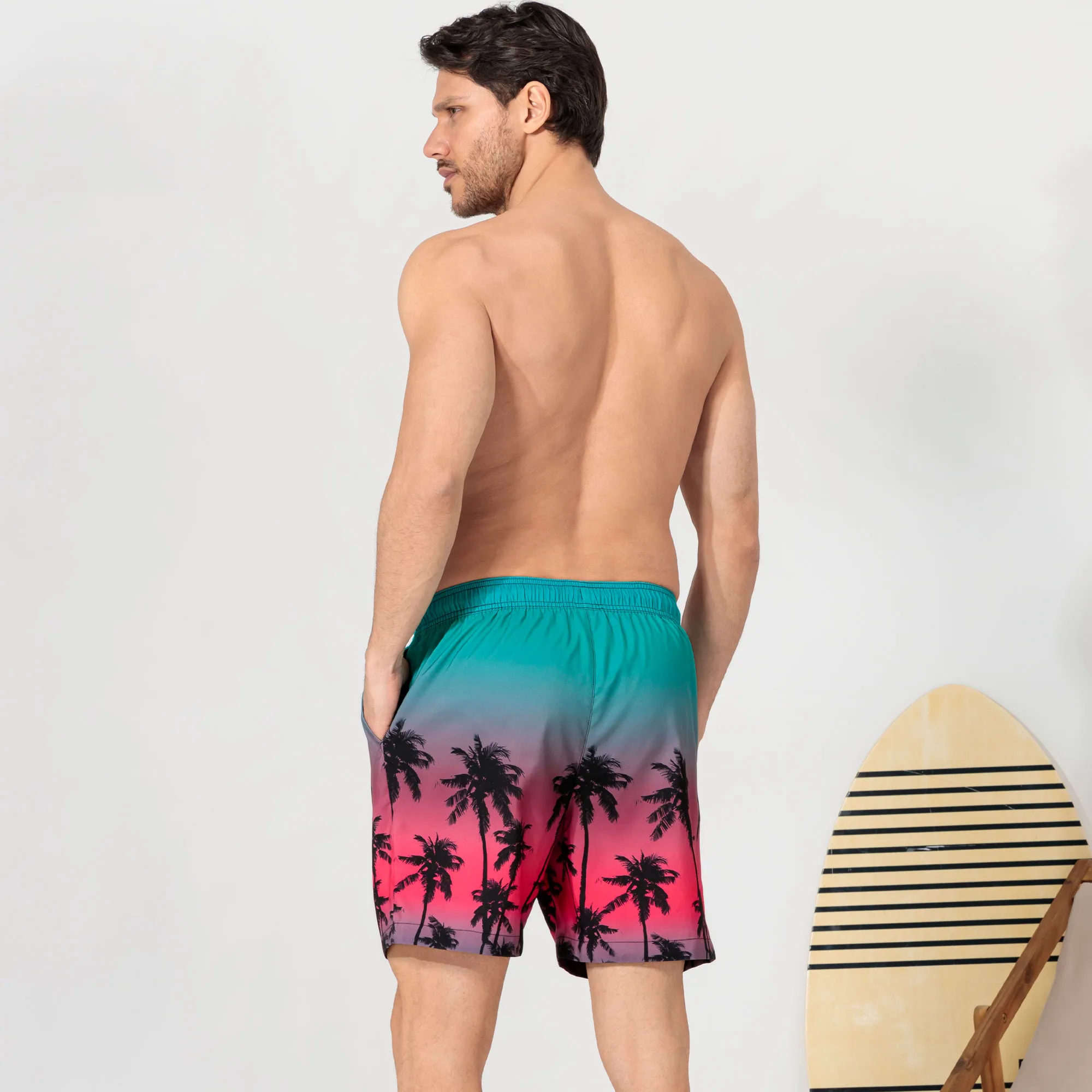 Herren-Badeshorts mit Farbverlauf