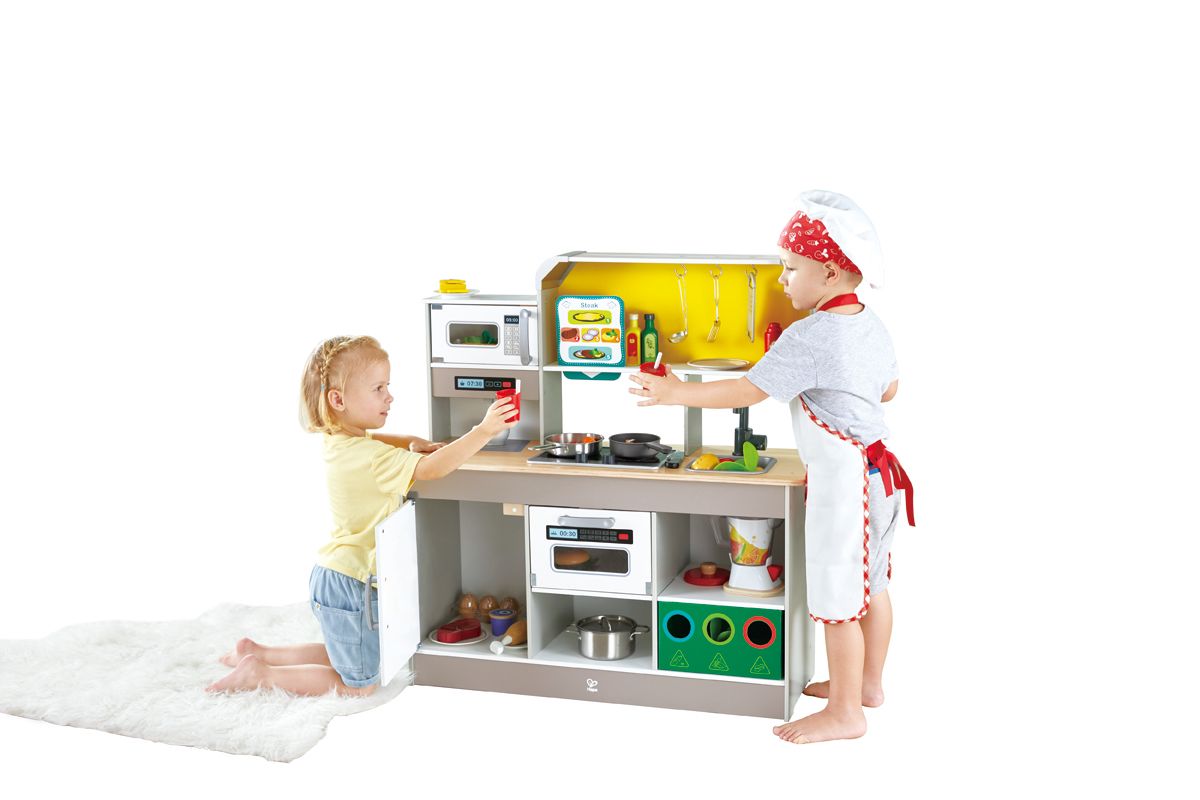 Hape Deluxe Spielküche mit Mikrowelle