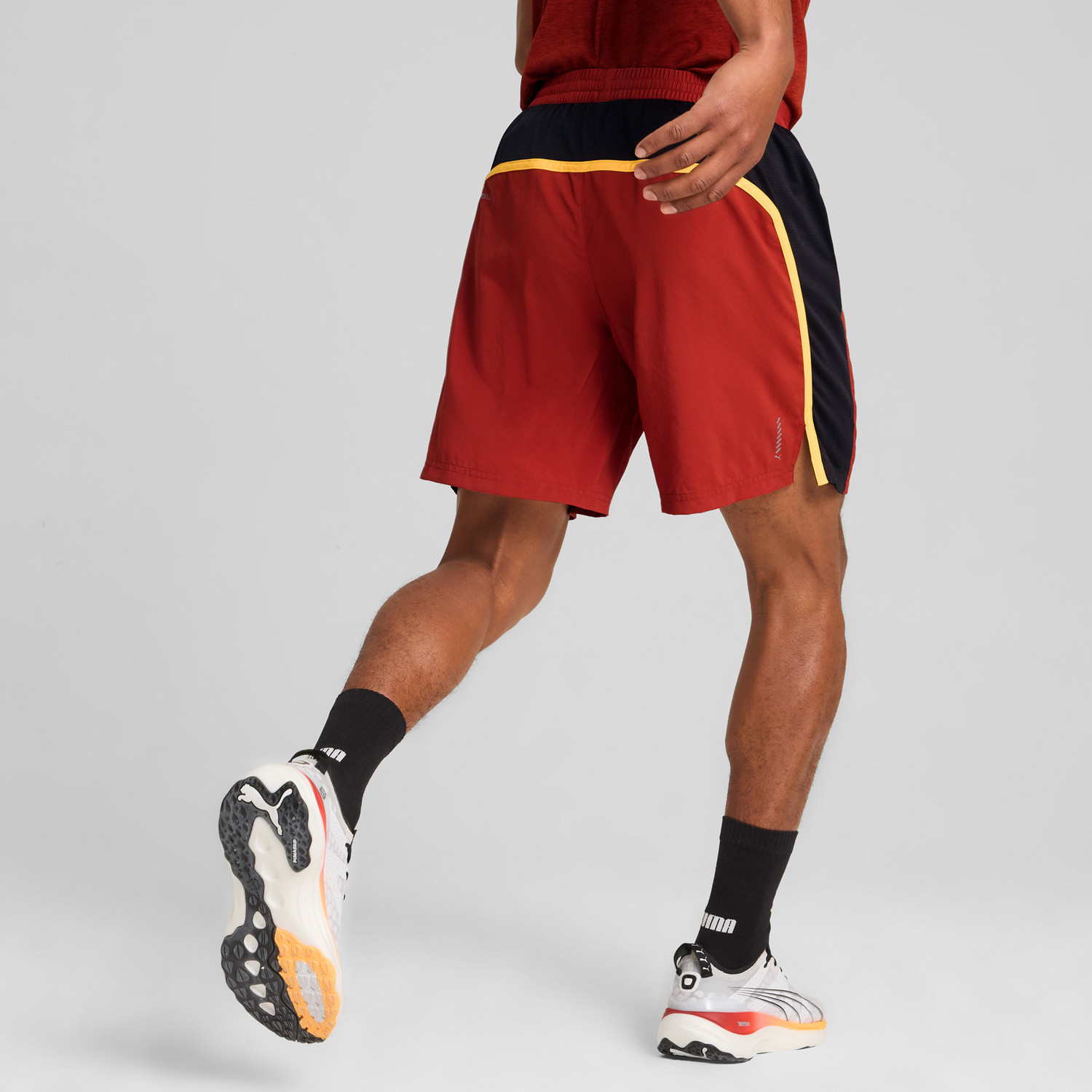 PUMA Run Velocity Ultraweave 7'' Short Heren