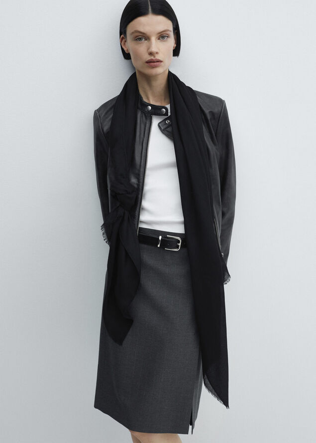 MANGO Flowy scarf Black