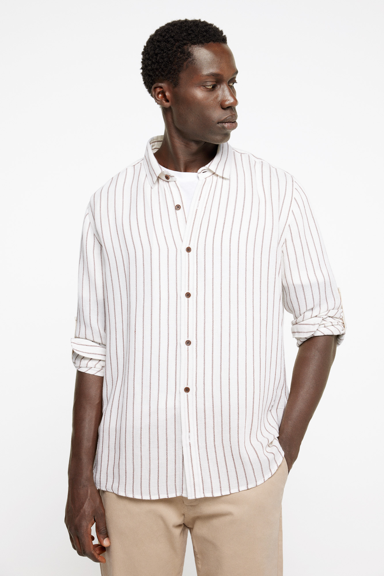 Camisa polo listrada leve