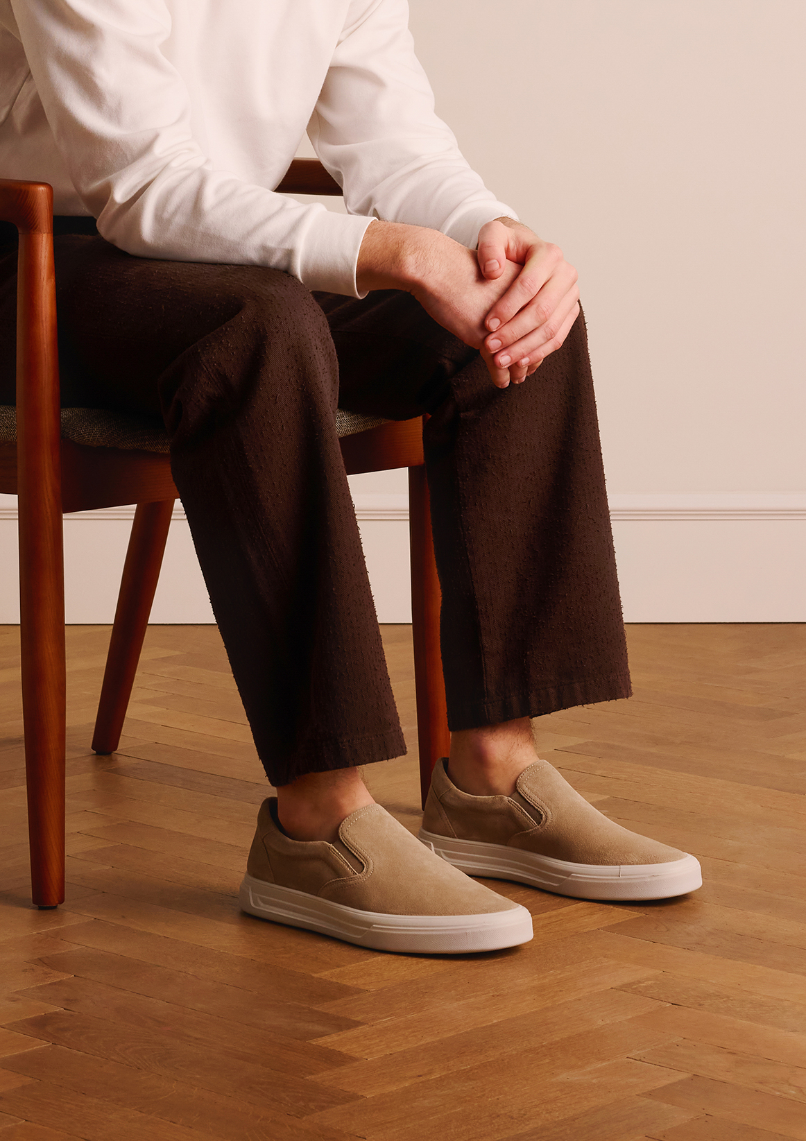 Beige suède loafers