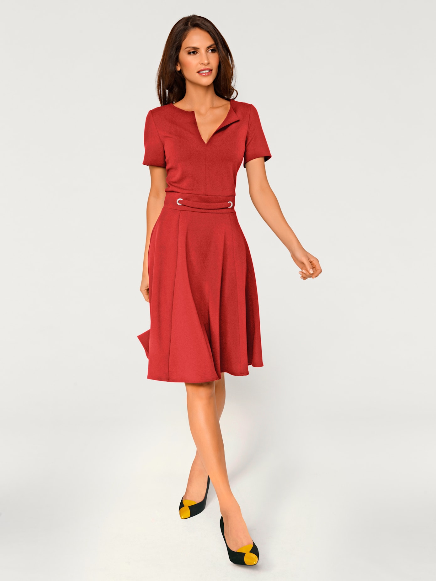 Robe princesse œillets décoratifs à la taille