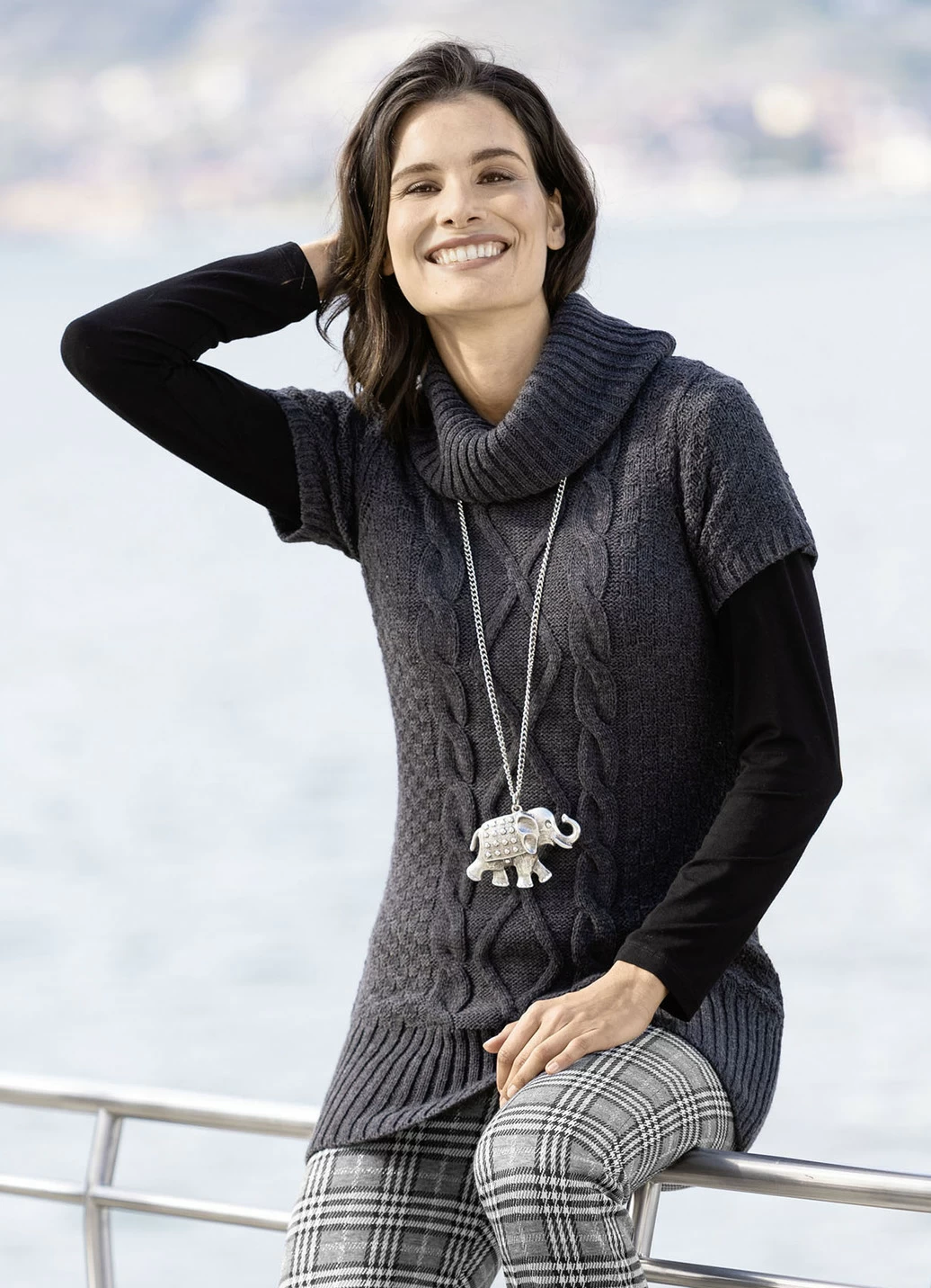 Longpulli mit Strukturmix