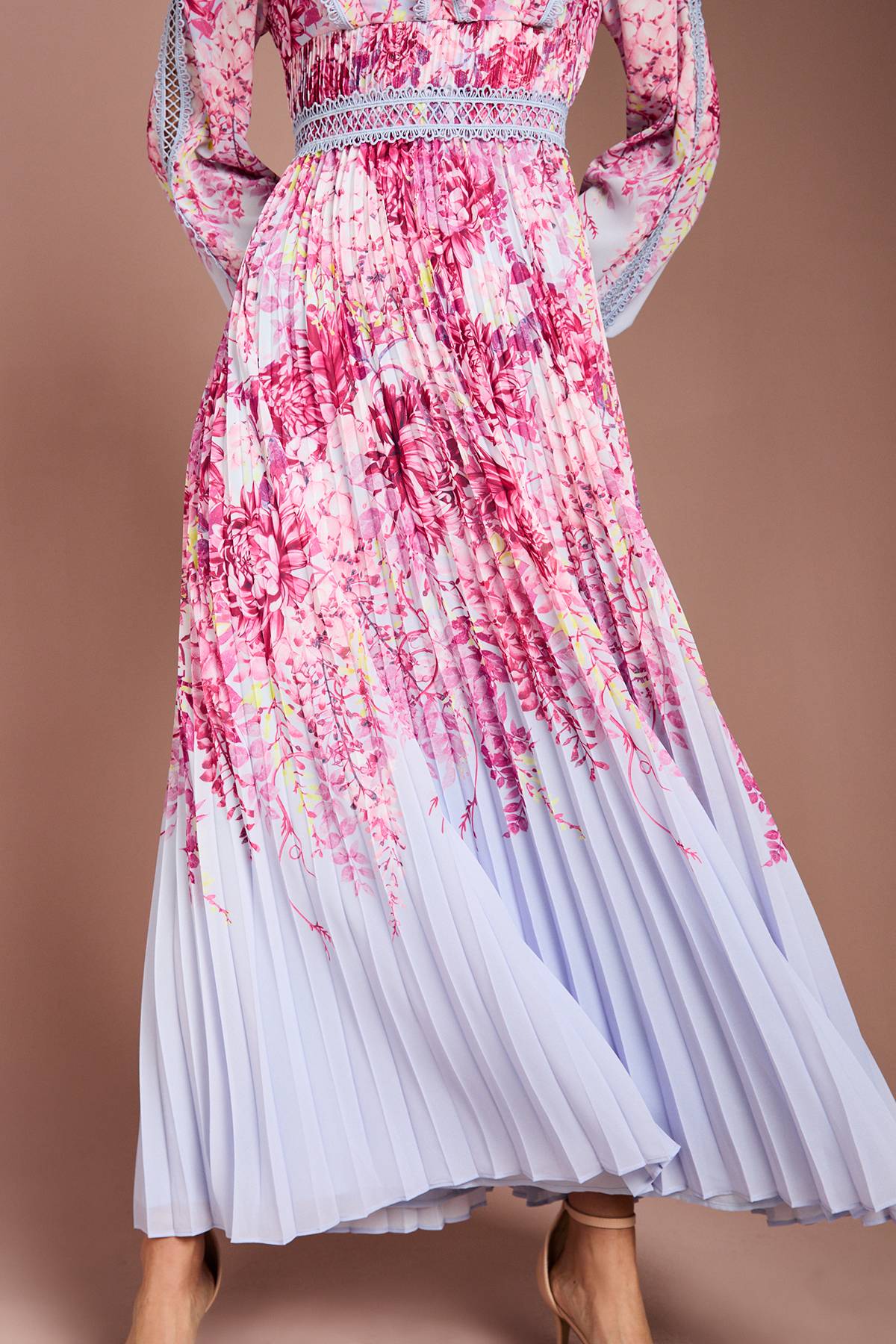 Coast Robe Maxi Plissée à Imprimé Placé et Bordure en Dentelle