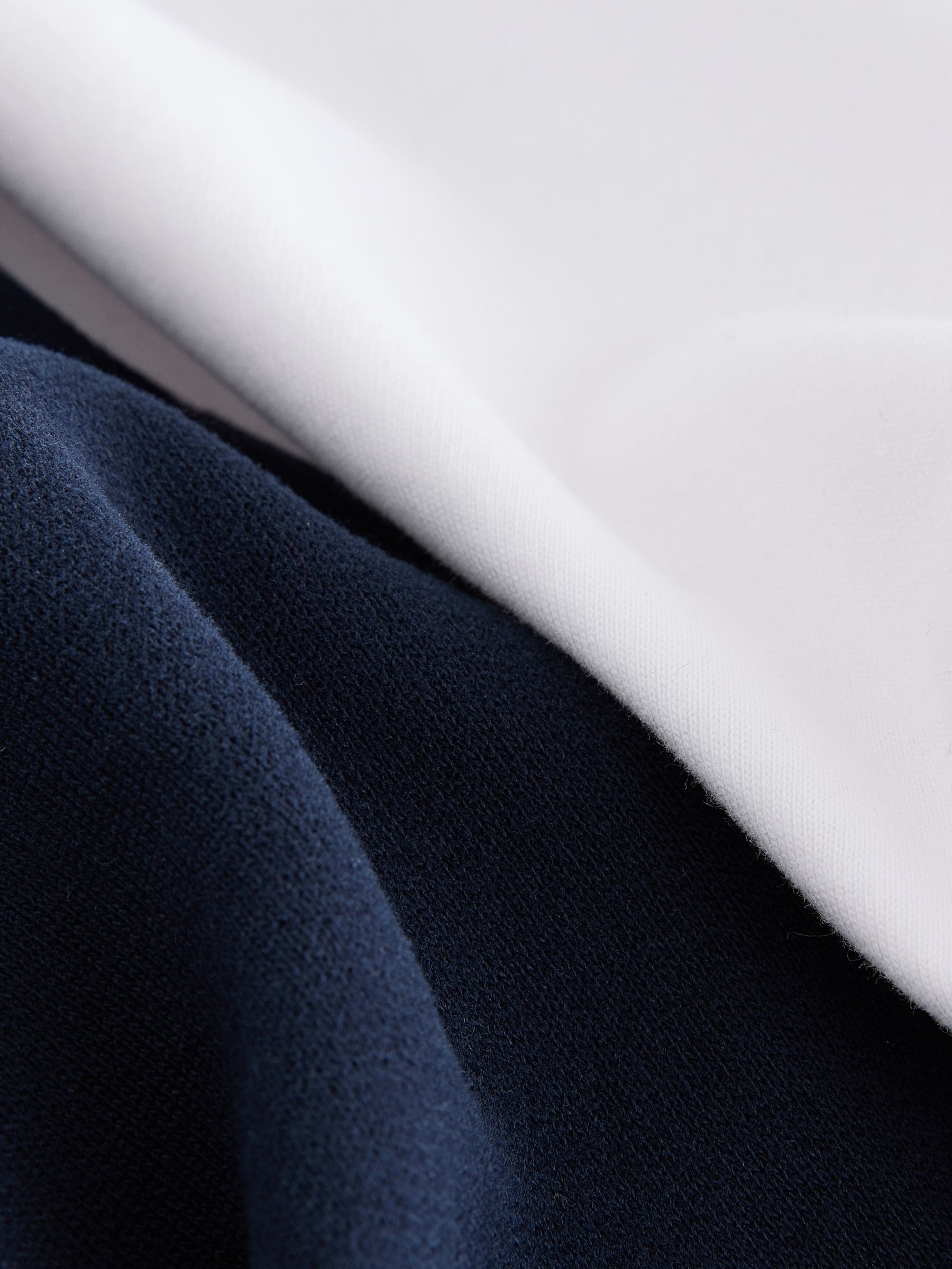 Wit/marineblauw - Baker by Ted Baker set van oversized T-shirt en shorts van 100% katoen