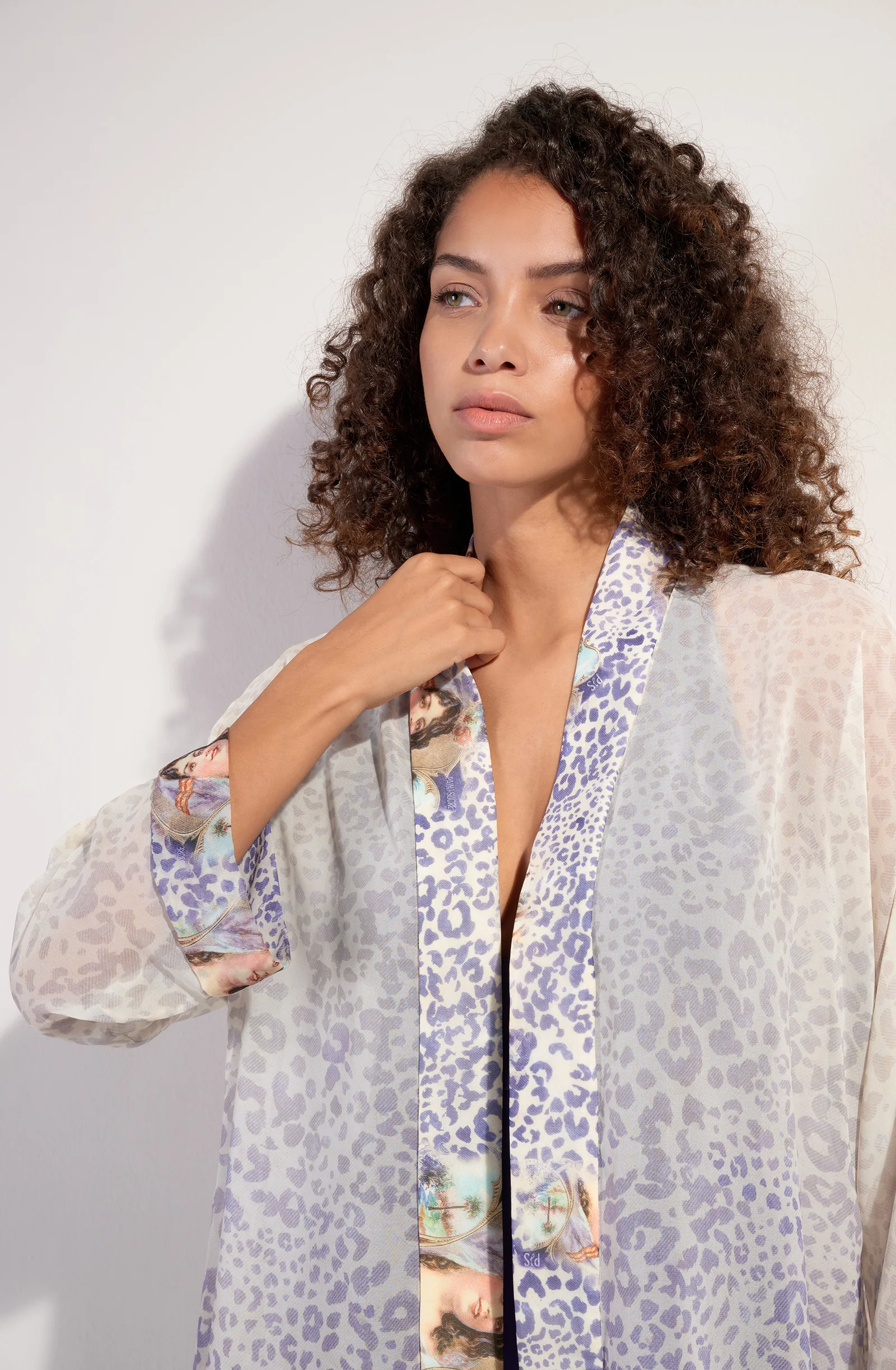 kanni Veste kimono en voile fixe semi-transparent imprimée Cuba