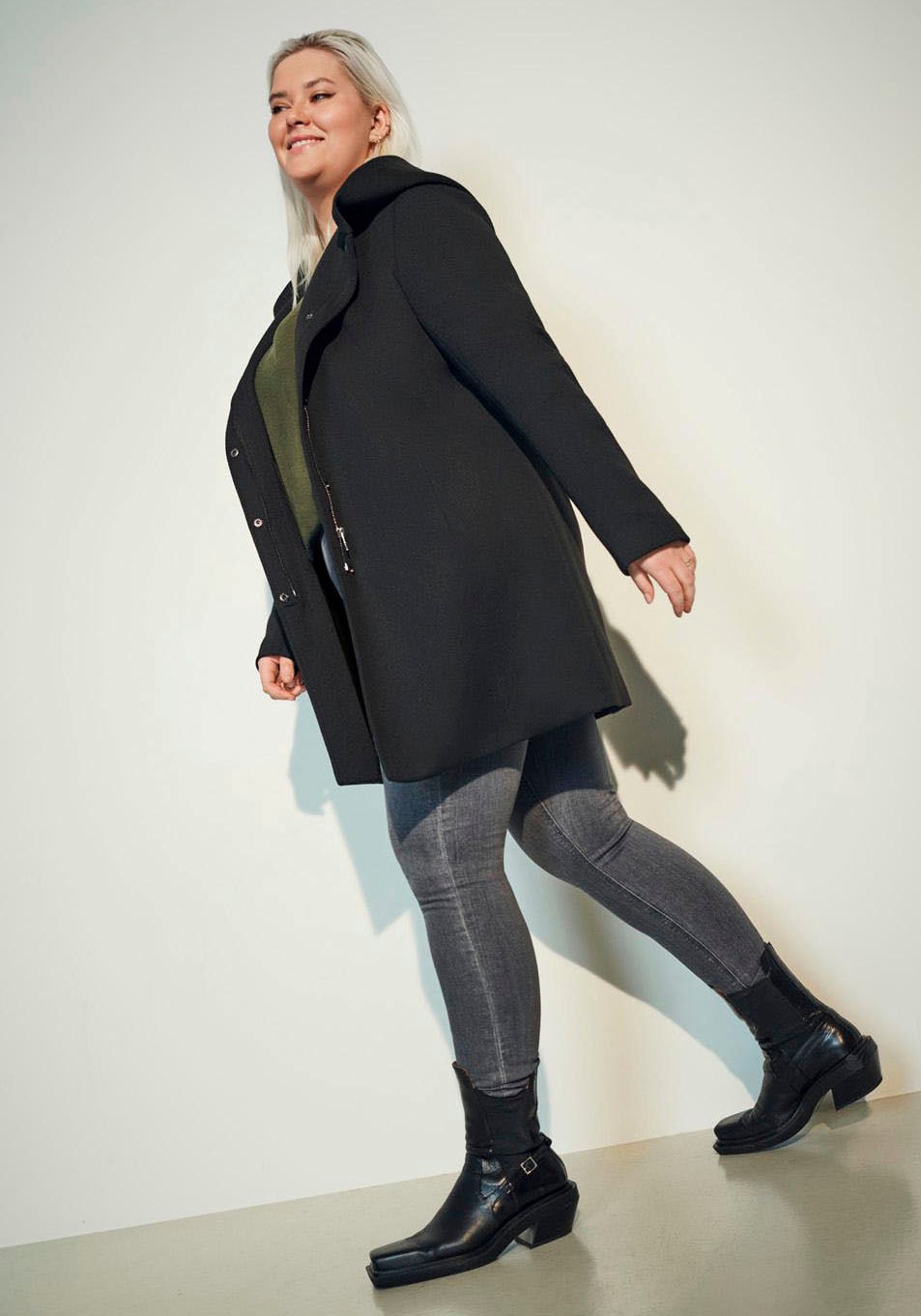 ONLY CARMAKOMA Langjacke »CARSEDONA LIGHT COAT OTW« mitKapuze mit Kapuze