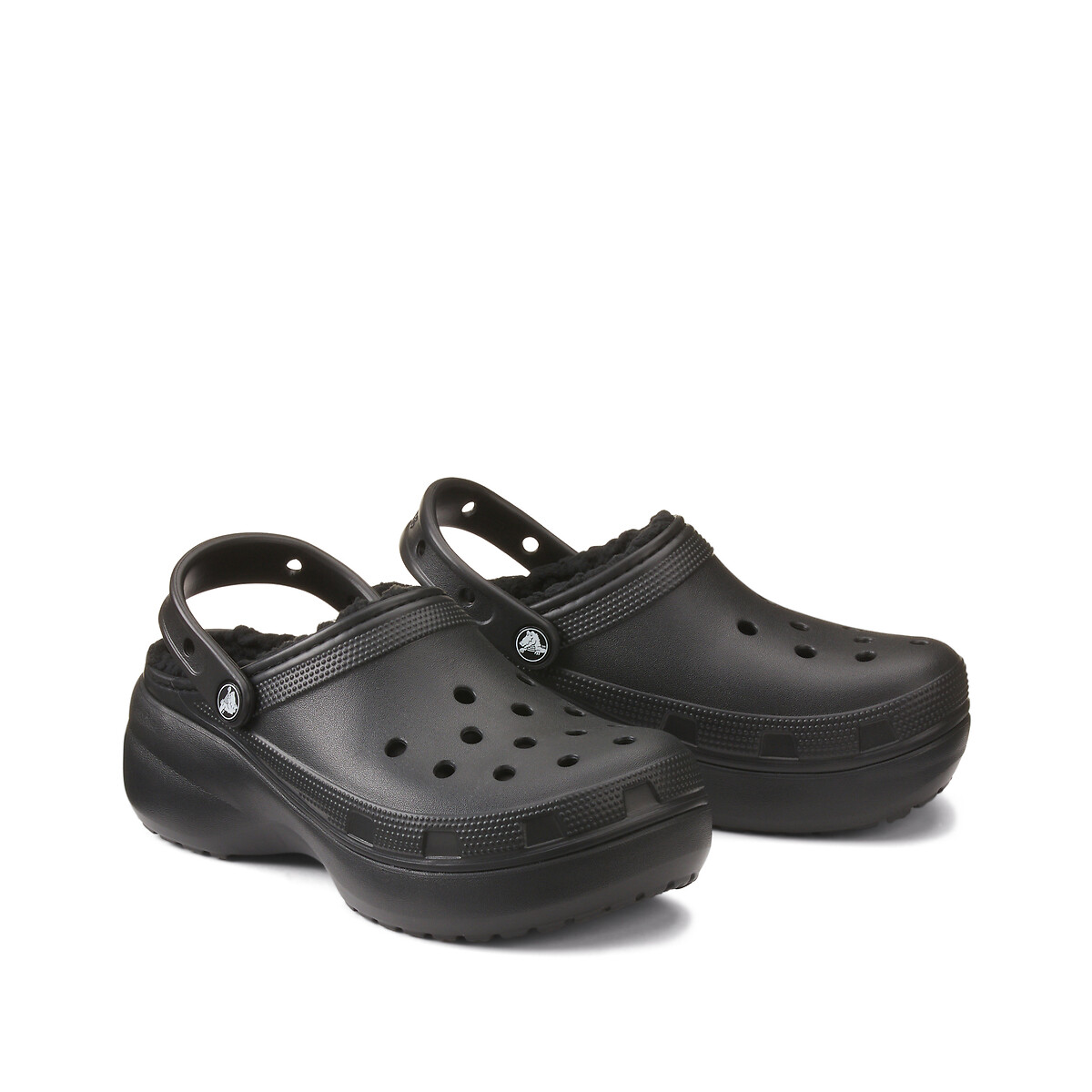 Crocs<br>Tamancos forrados com plataforma clássica