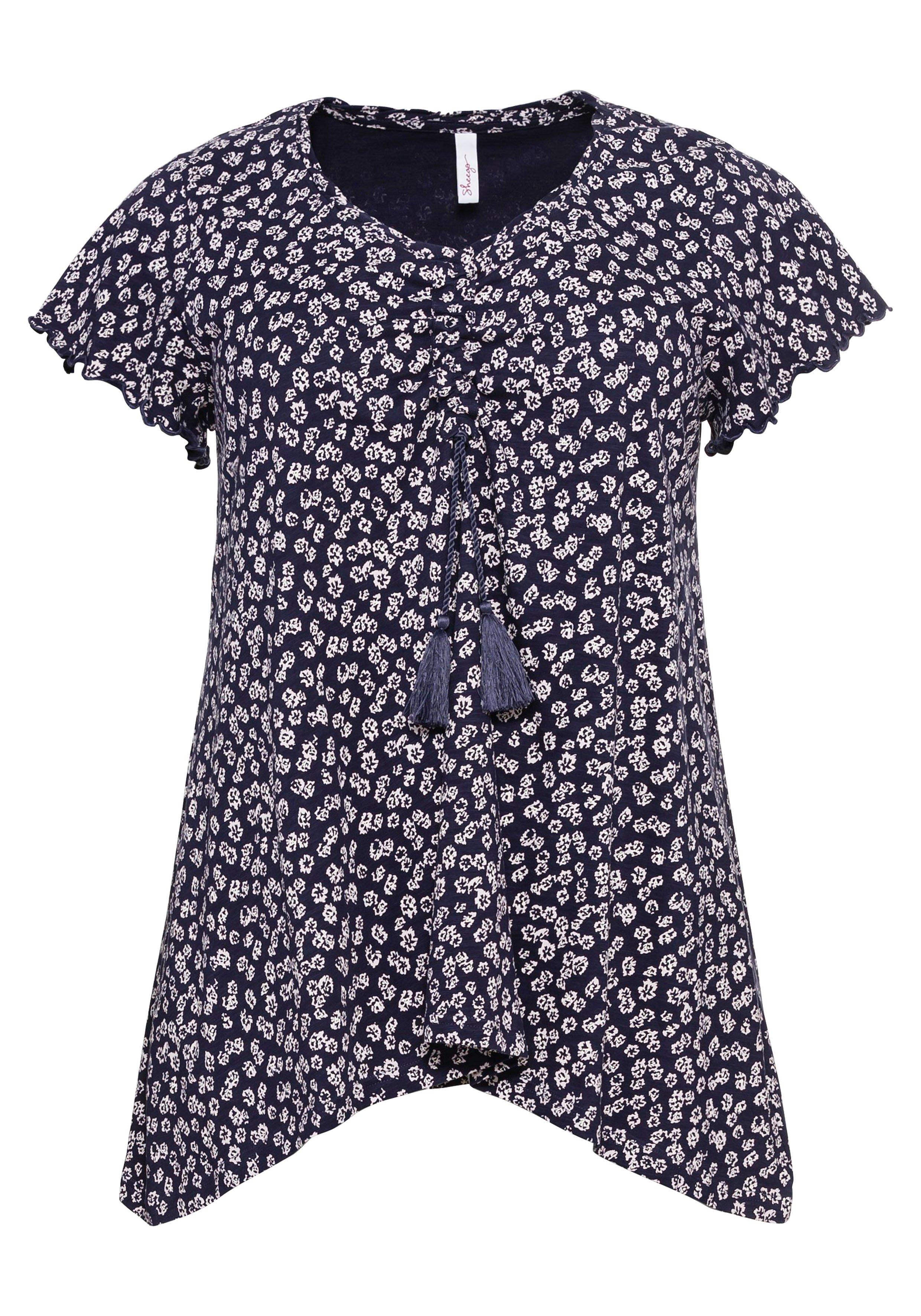 Shirt mit Alloverdruck, in Zipfelform