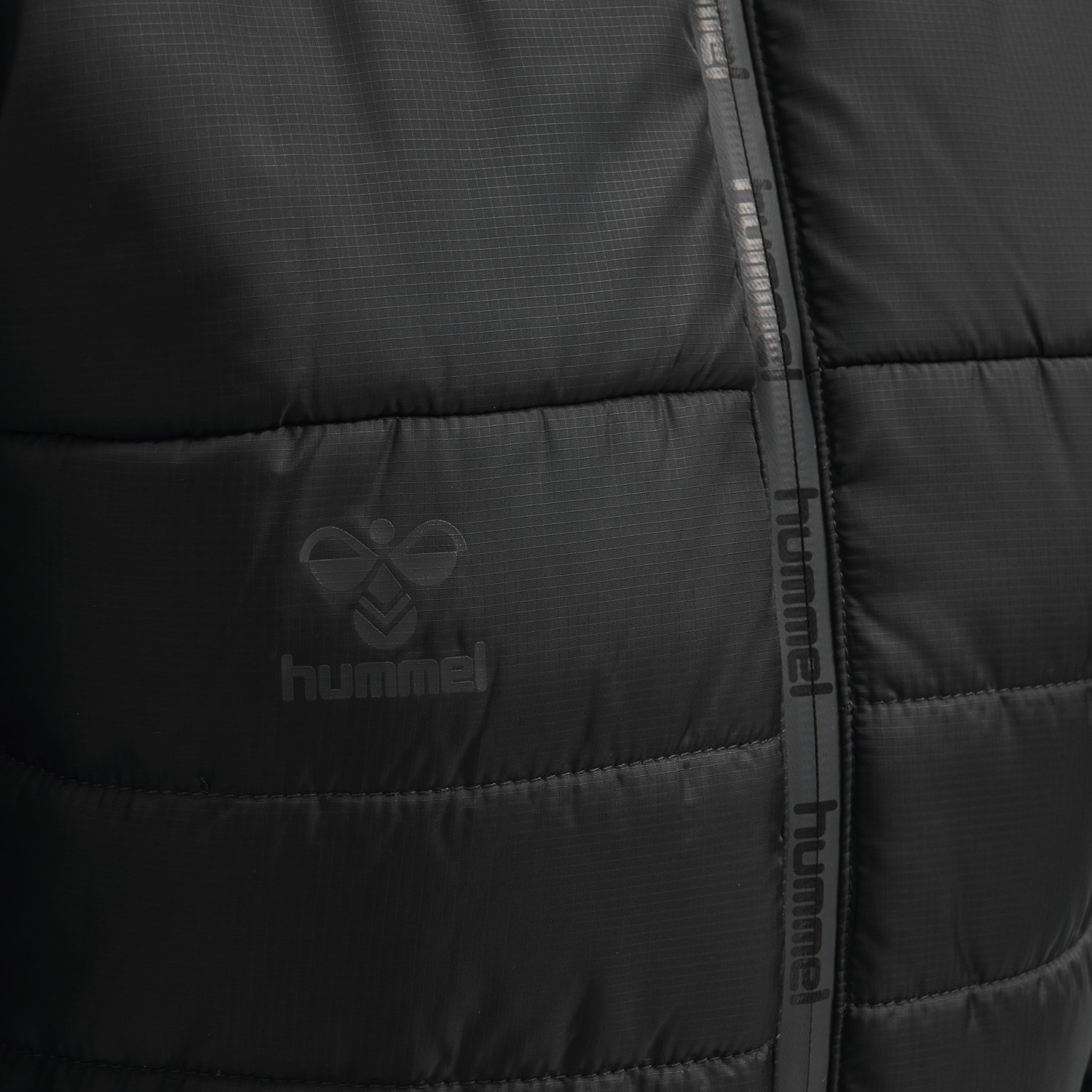 hmlNORTH QUILTED HOOD JACKET WOMAN