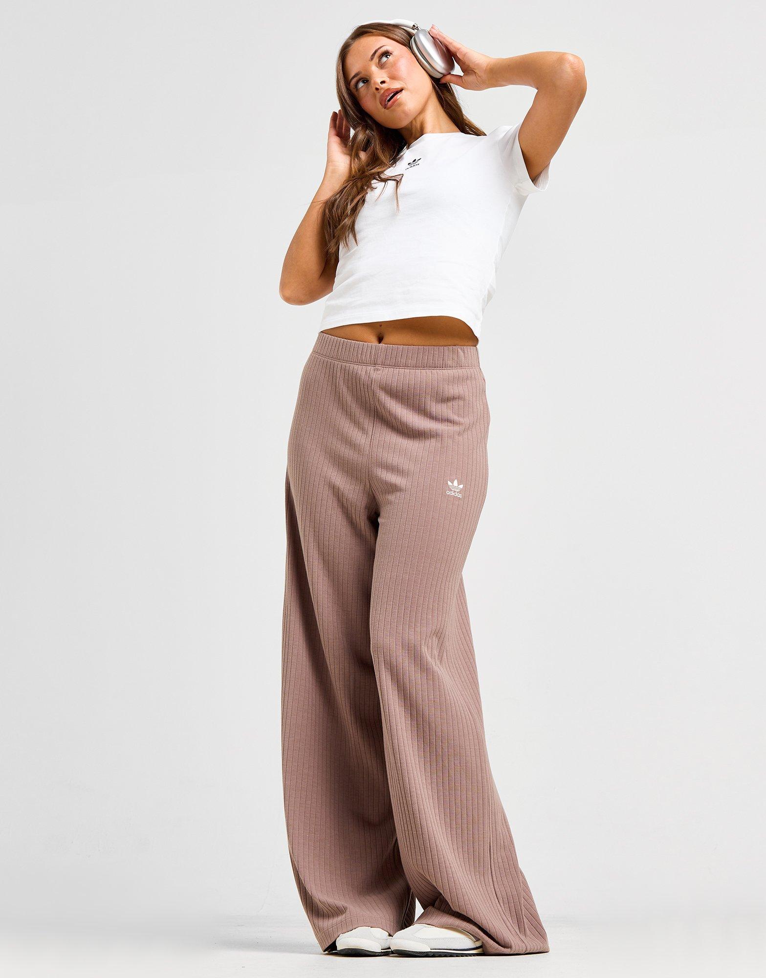 adidas Originals Pantalon large côtelé Essentials