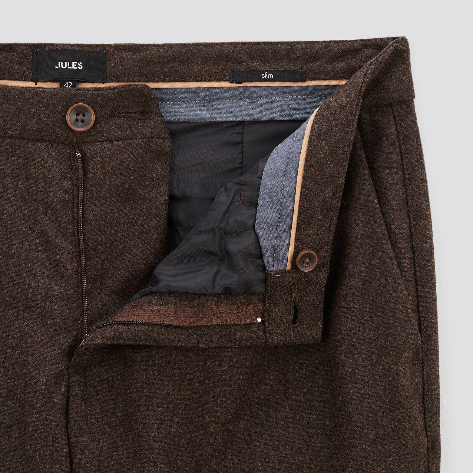 Pantalon chino slim à plis contenant de la laine Marron
