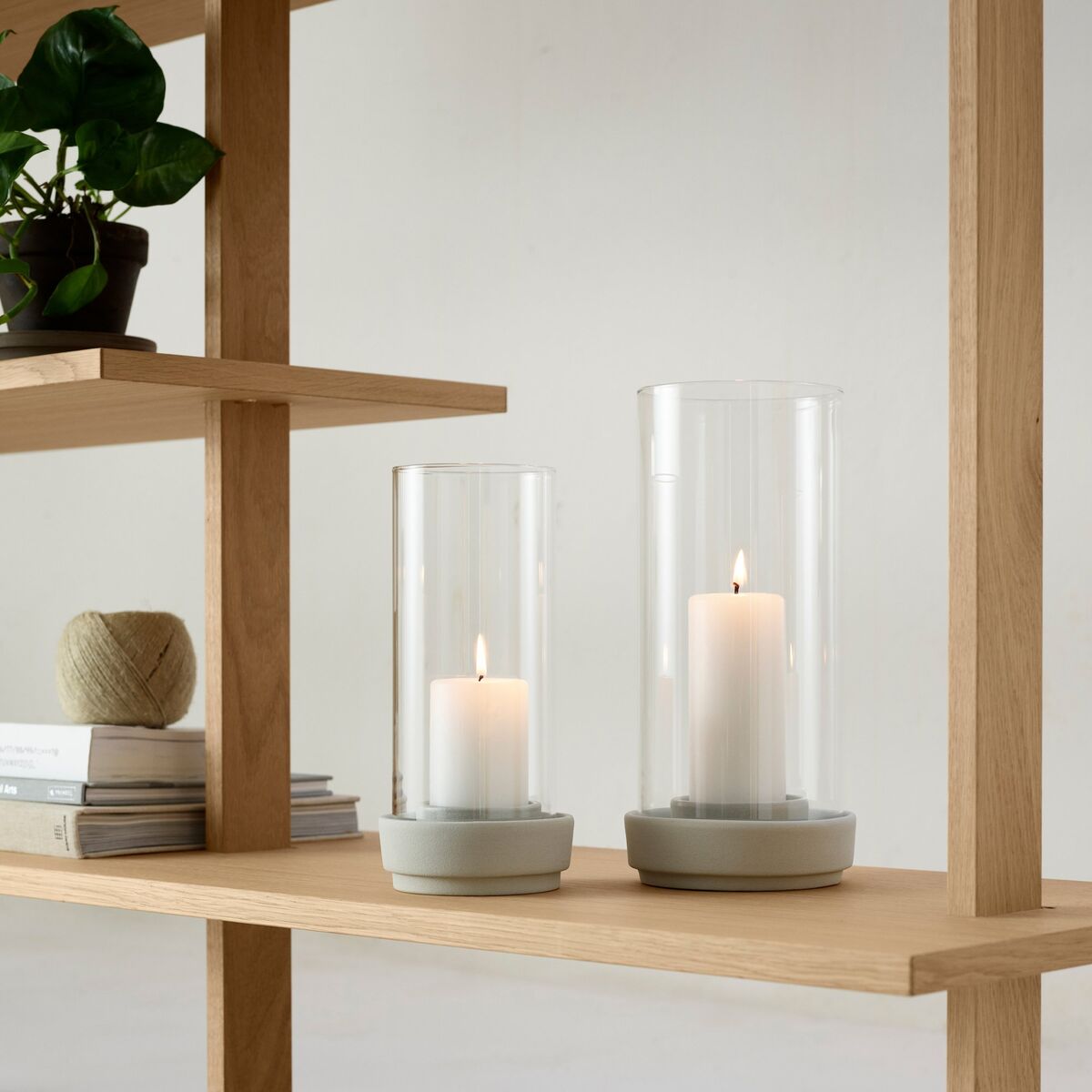 Lyslykt med høyde 28,5 cm, sand