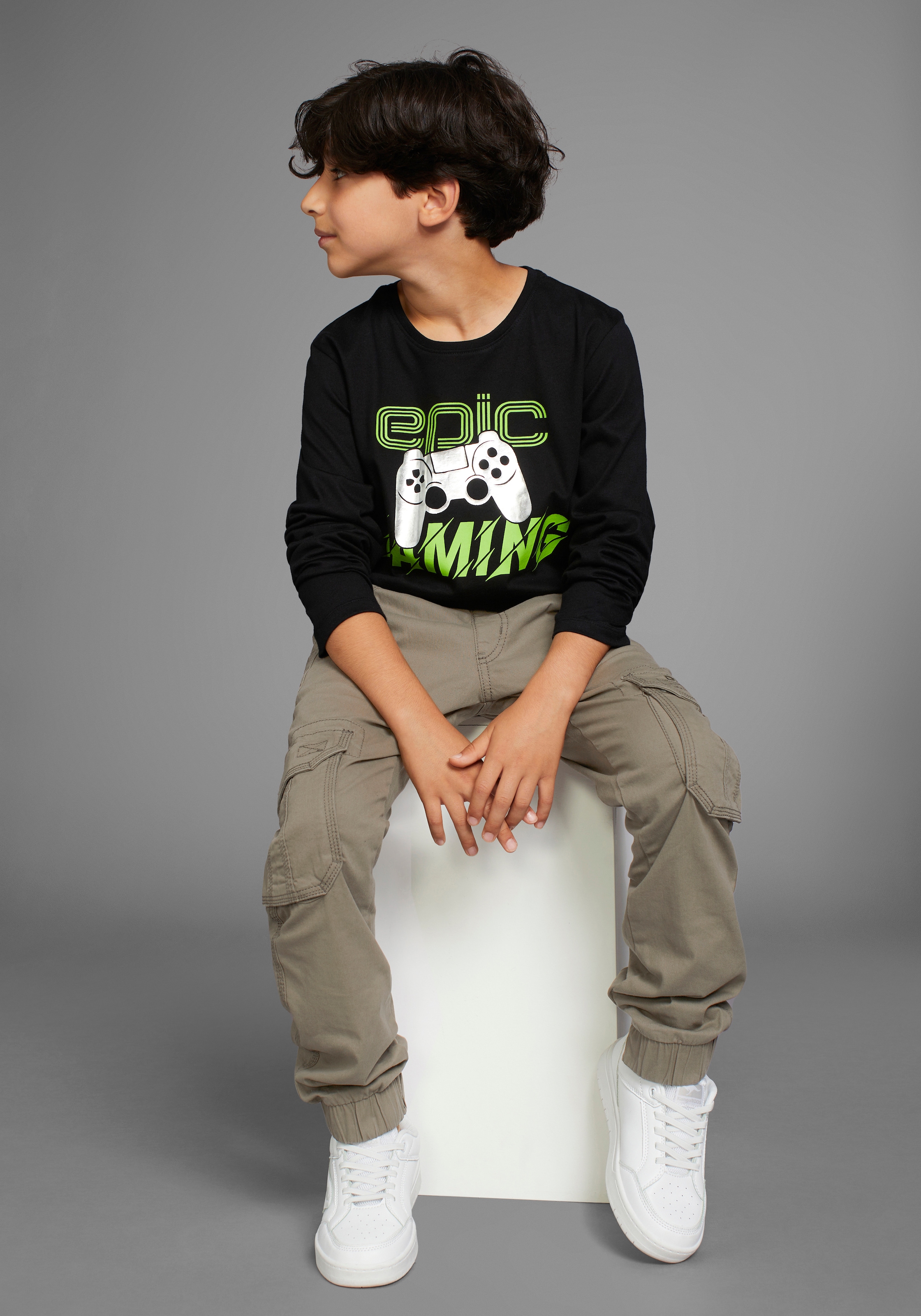 DELMAO Cargohose »in bequemer Schlupfform«  , mit Logo-Stickerei
