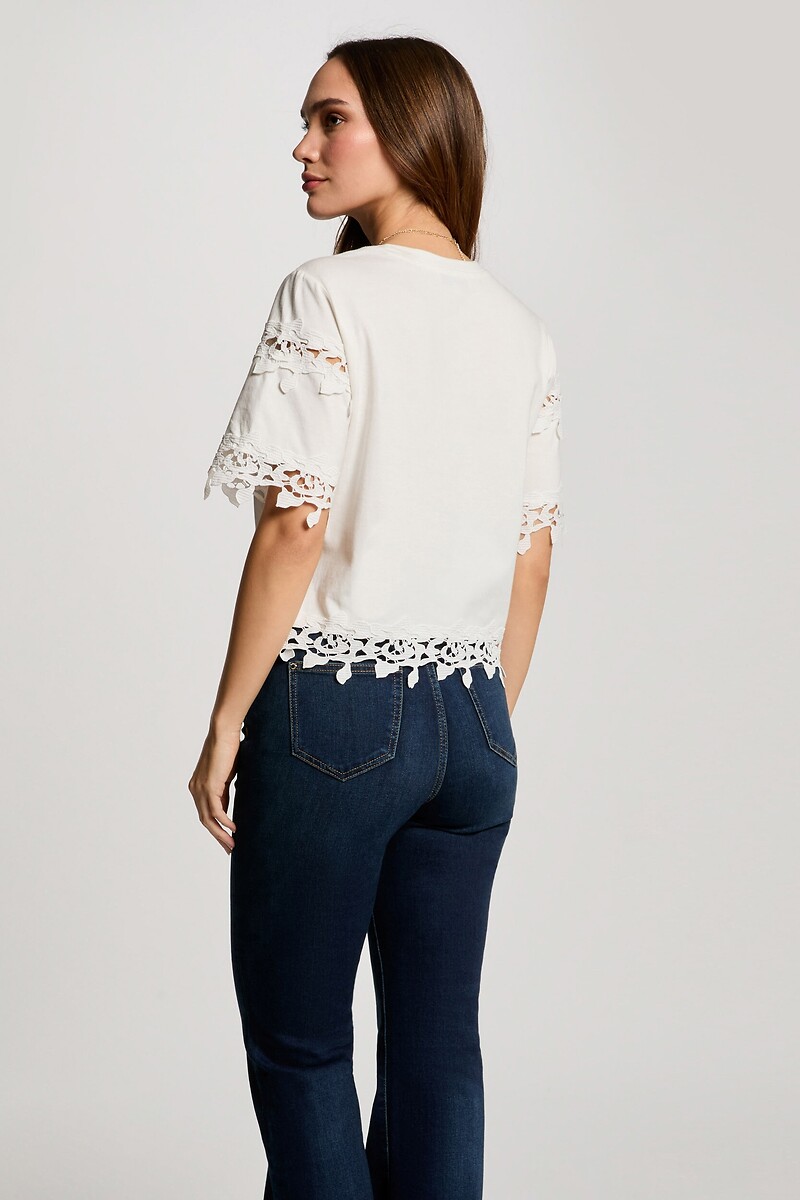 MORGAN<br>Camiseta de manga curta com detalhes em guipure