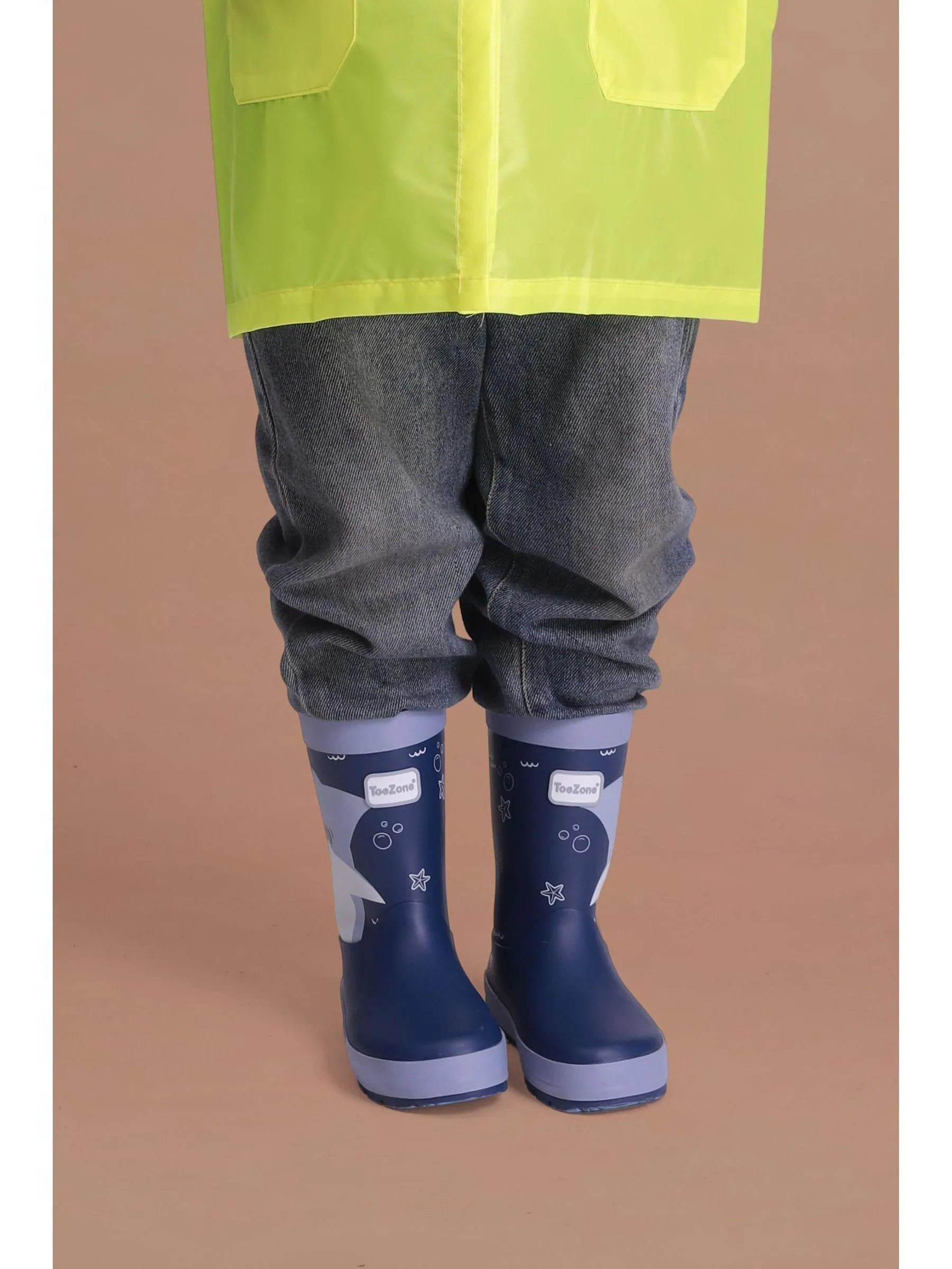 ToeZone Boys Blue Shark Waterproof Wellies