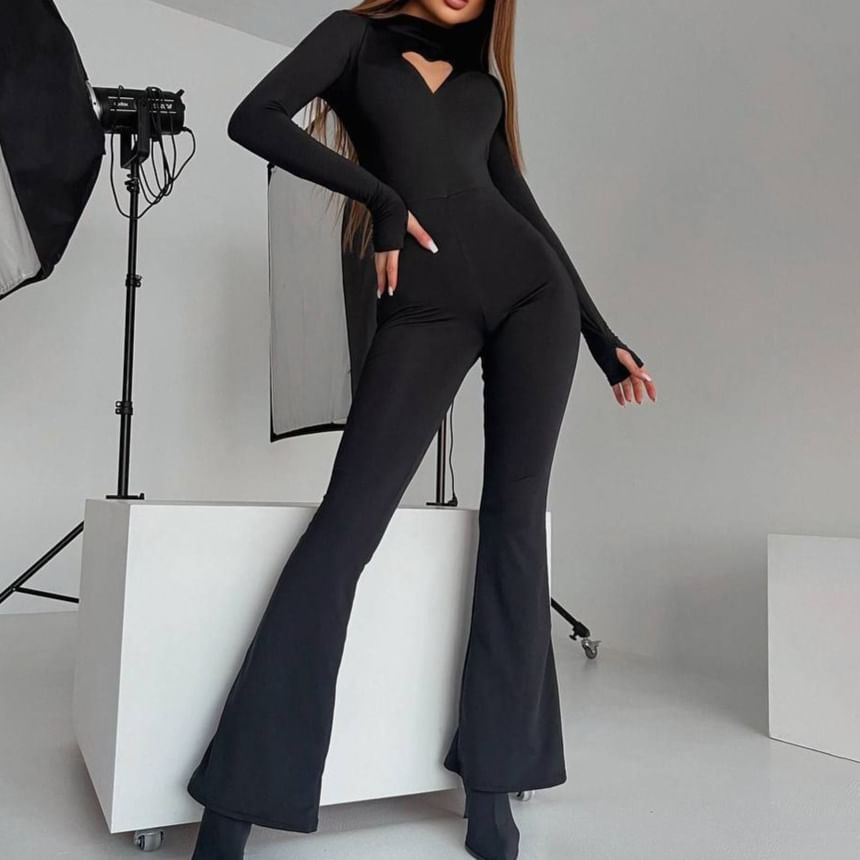naocy.n - Lange mouwen, getailleerd jumpsuit met hartvormige uitsparing en uitlopende halslijn