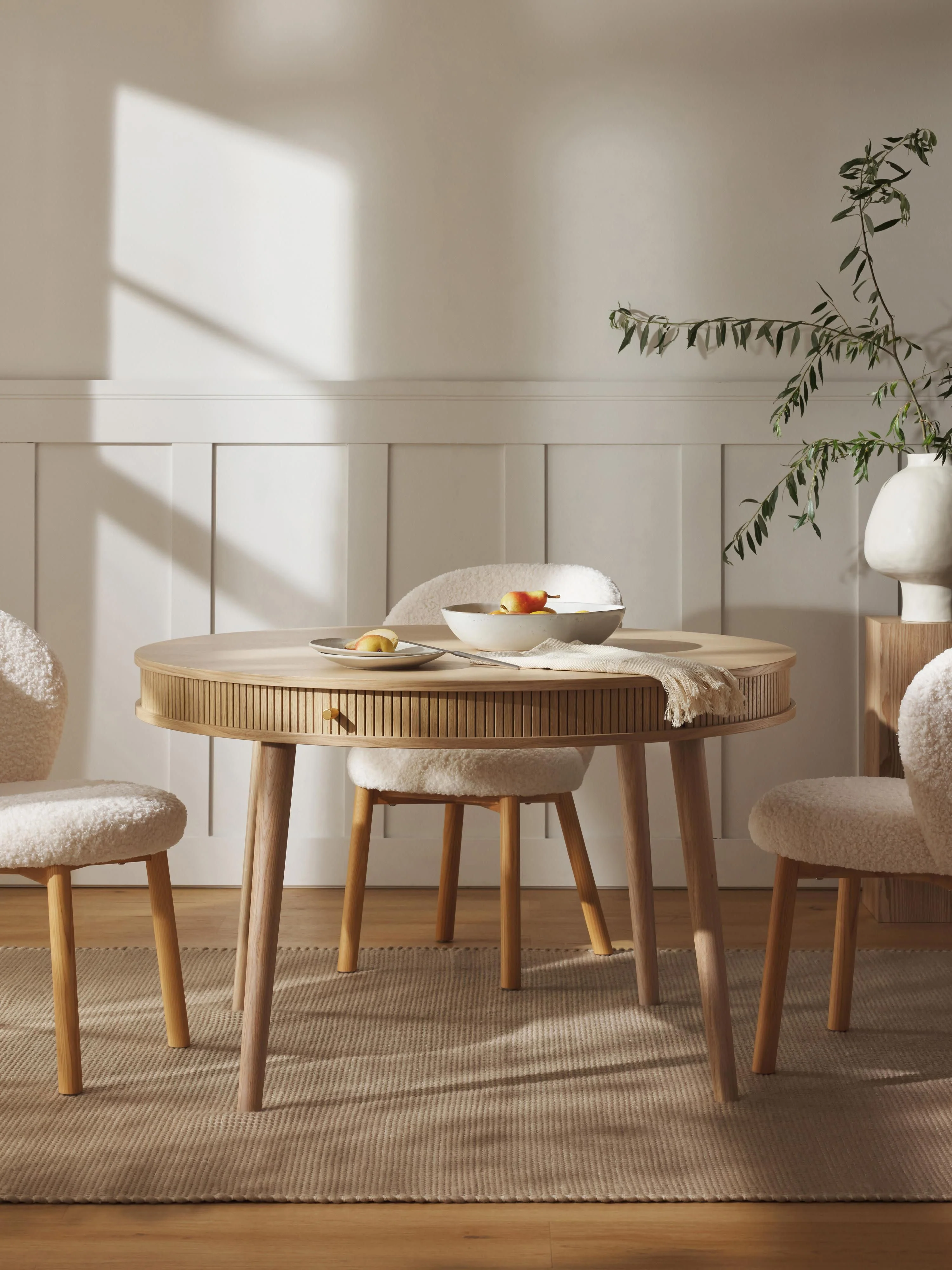 Ronde eettafel Calary met opbergruimte, in verschillende formaten