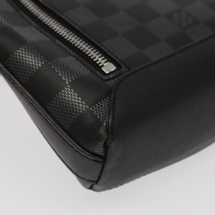 Louis Vuitton Vintage Louis Vuitton Shoulder Bags Black
