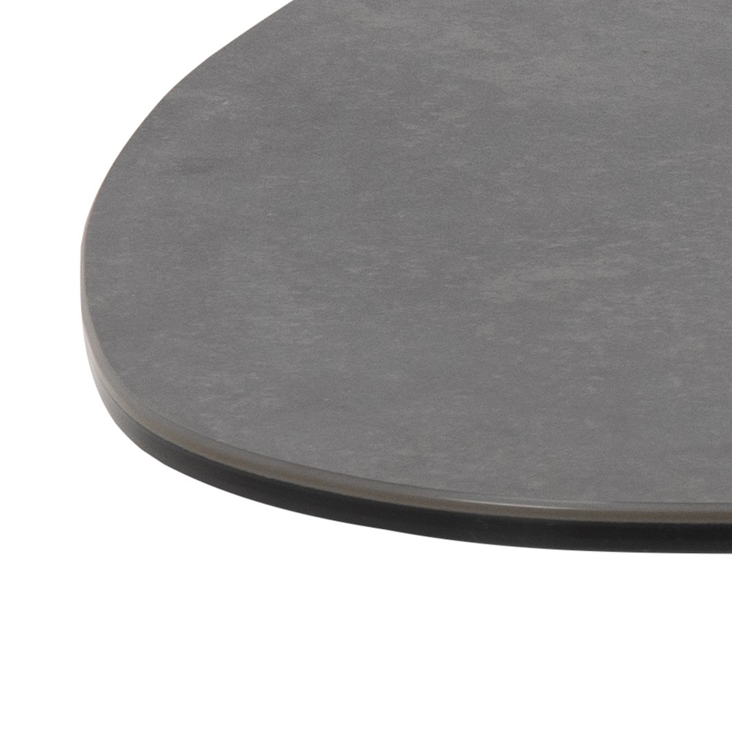 Barnsley sofabord Røff sort keramisk topp med 3-stjerners sort metallunderstell. 100x95x41cm