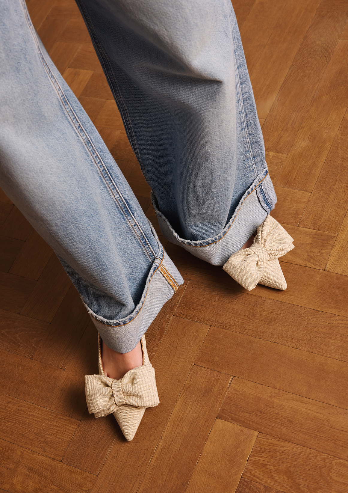 Beige slingbacks met strik