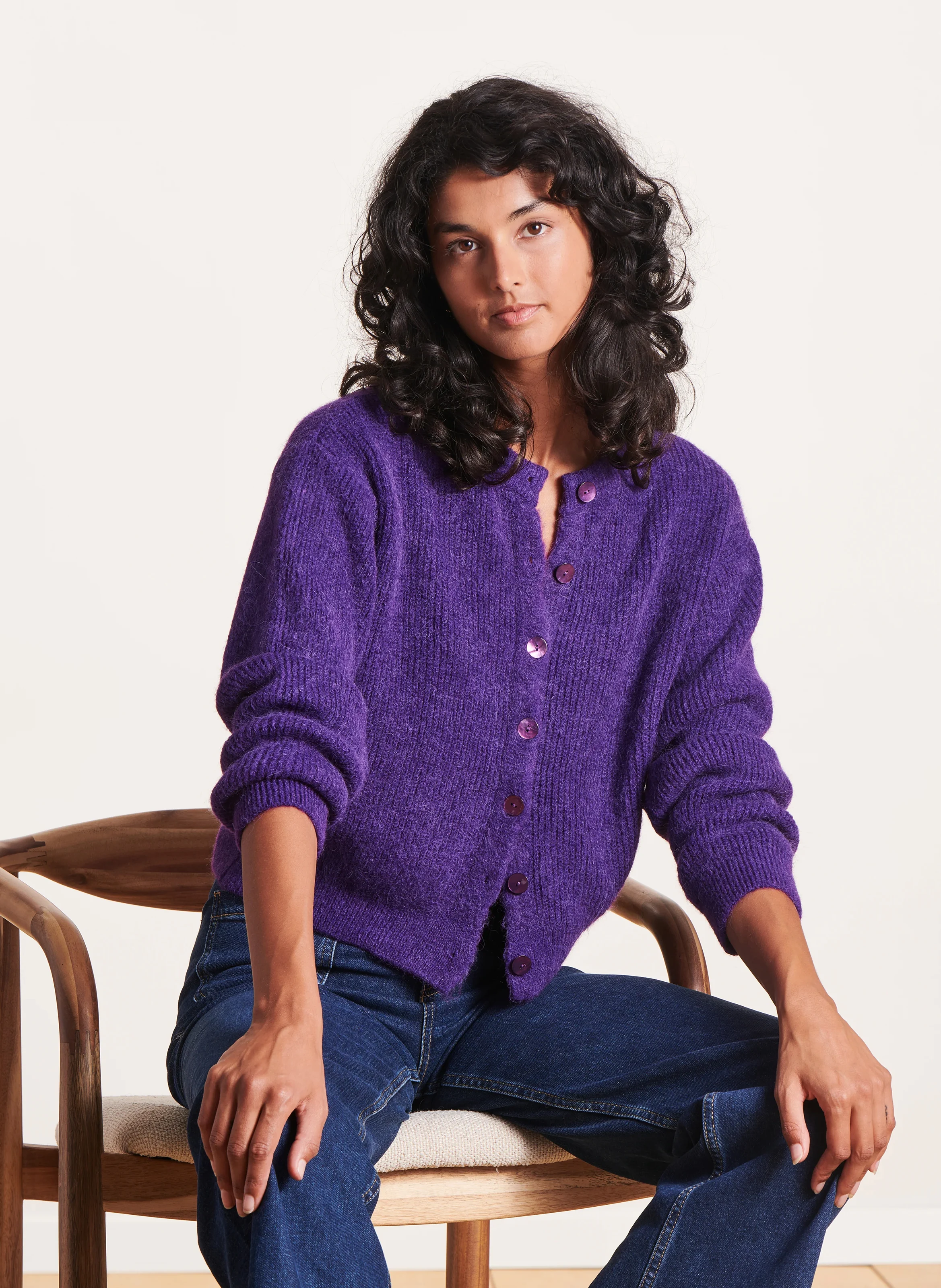 Gilet droit col rond en maille mélangée | Violet