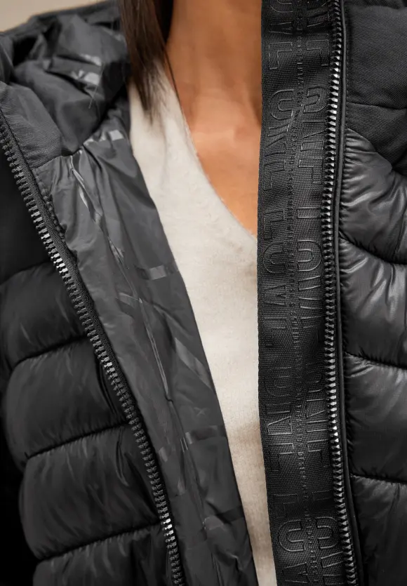 Materialmix Wintermantel - Black