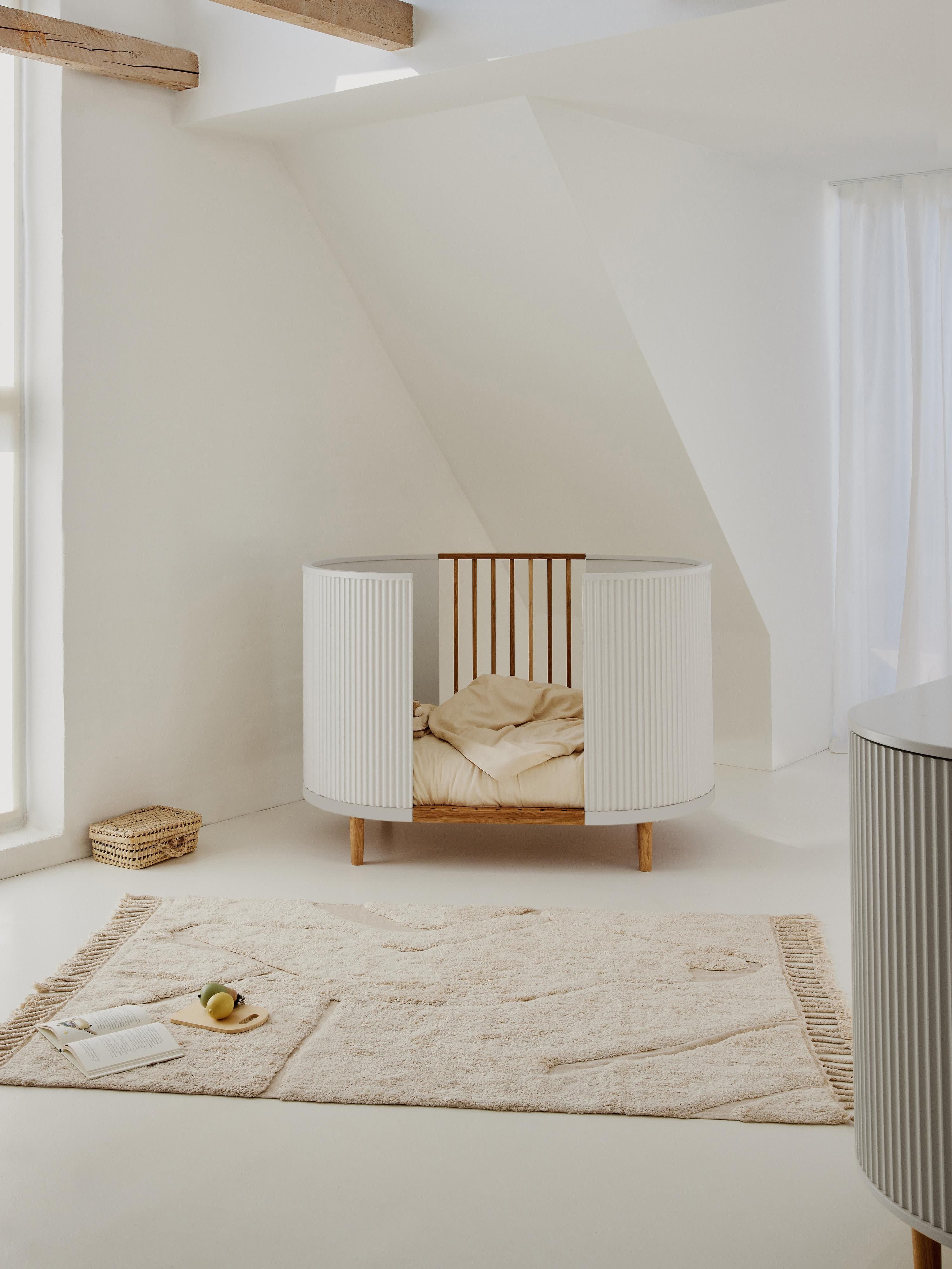 In hoogte verstelbaar babybedje Kai, handgemaakt, 70 x 120 cm