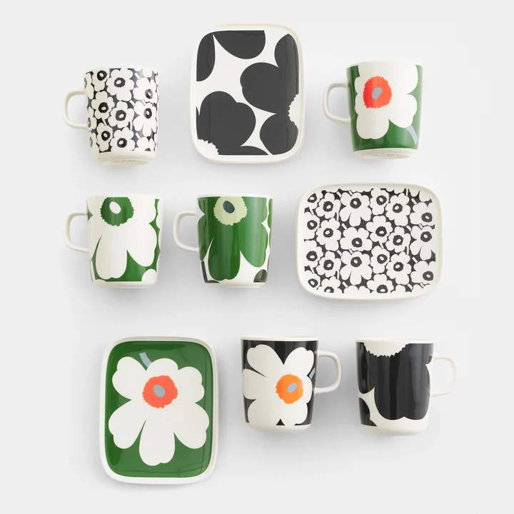 Marimekko - Oiva Pikkuinen Unikko Servierplatte & Becher mit Henkel 15 x 12 cm & 250 ml, schwarz / weiss (60th Anniversary Collection) (2er-Set)