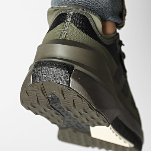 Baskets Avryn IG2374 Olive Strata Core Black Silver Pebble