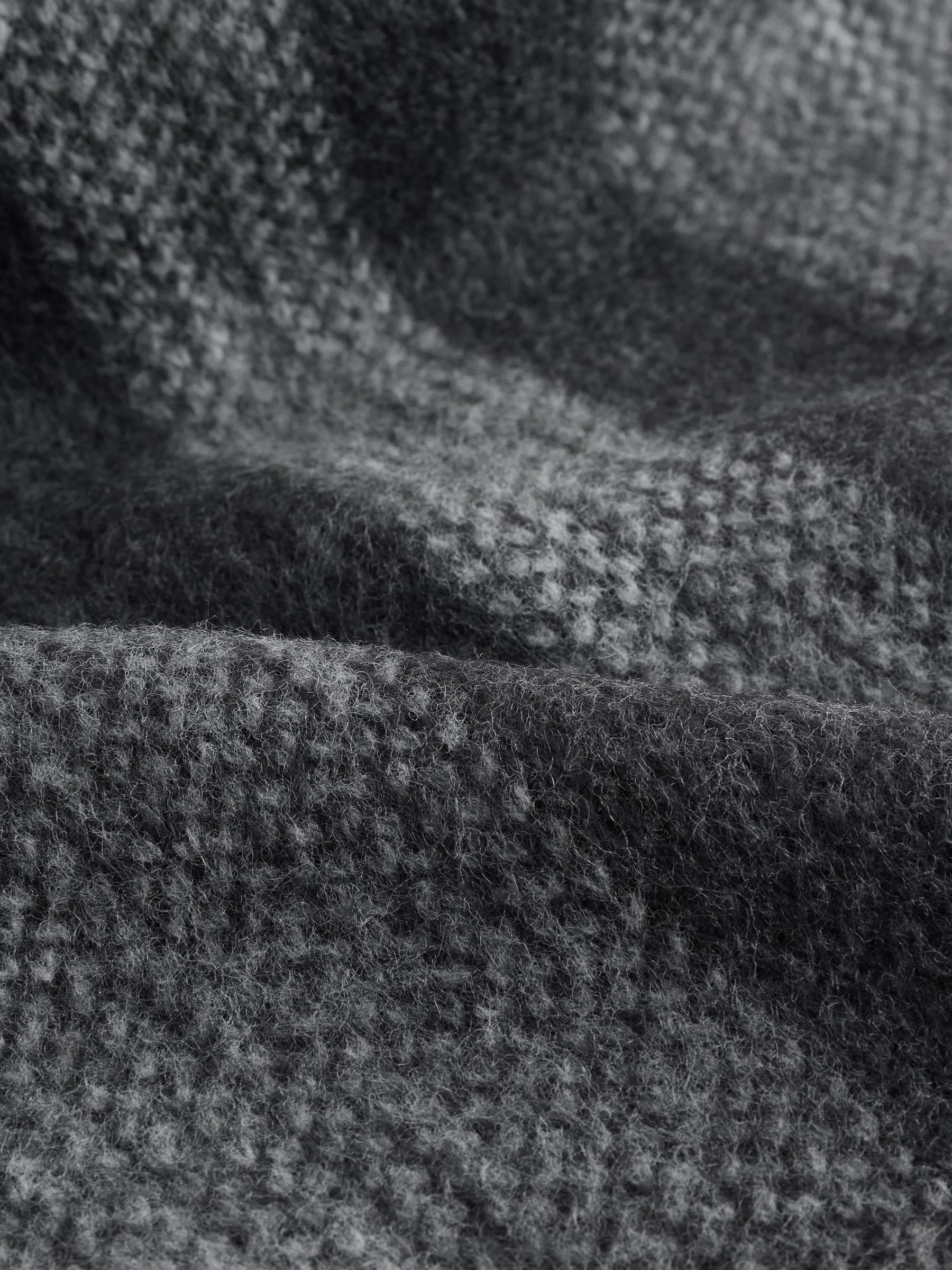 Grey Black/White - Gestreepte gebreide sjaal