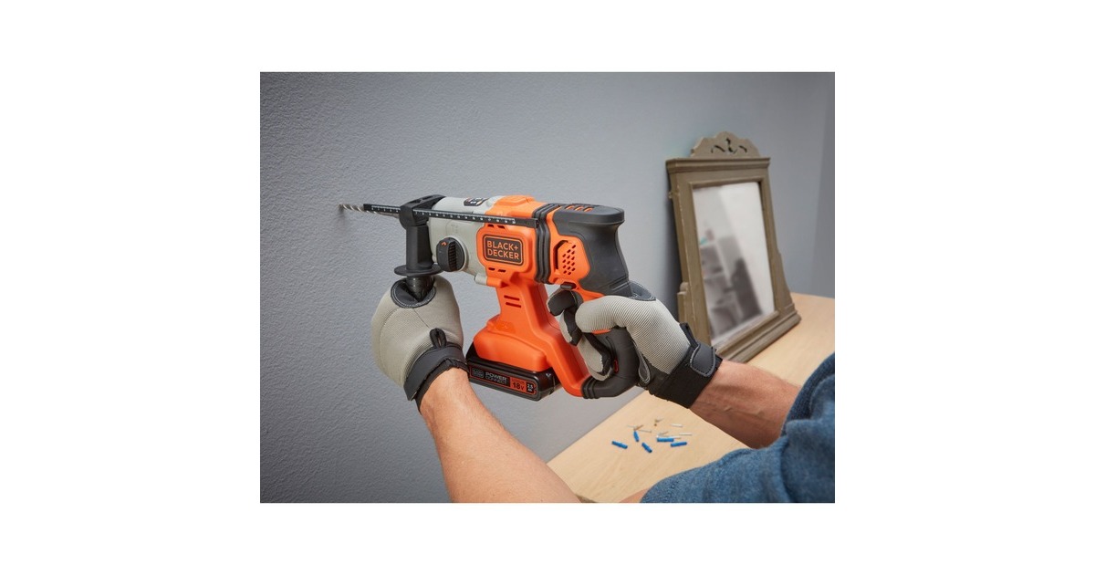 BLACK+DECKER18V 2.5Ah SDS+ Pneumatische boorhamer BCD900E2K-QW klopboormachine  (Oranje, 2x 18V 2.5h accu's en oplader inbegrepen + koffer)