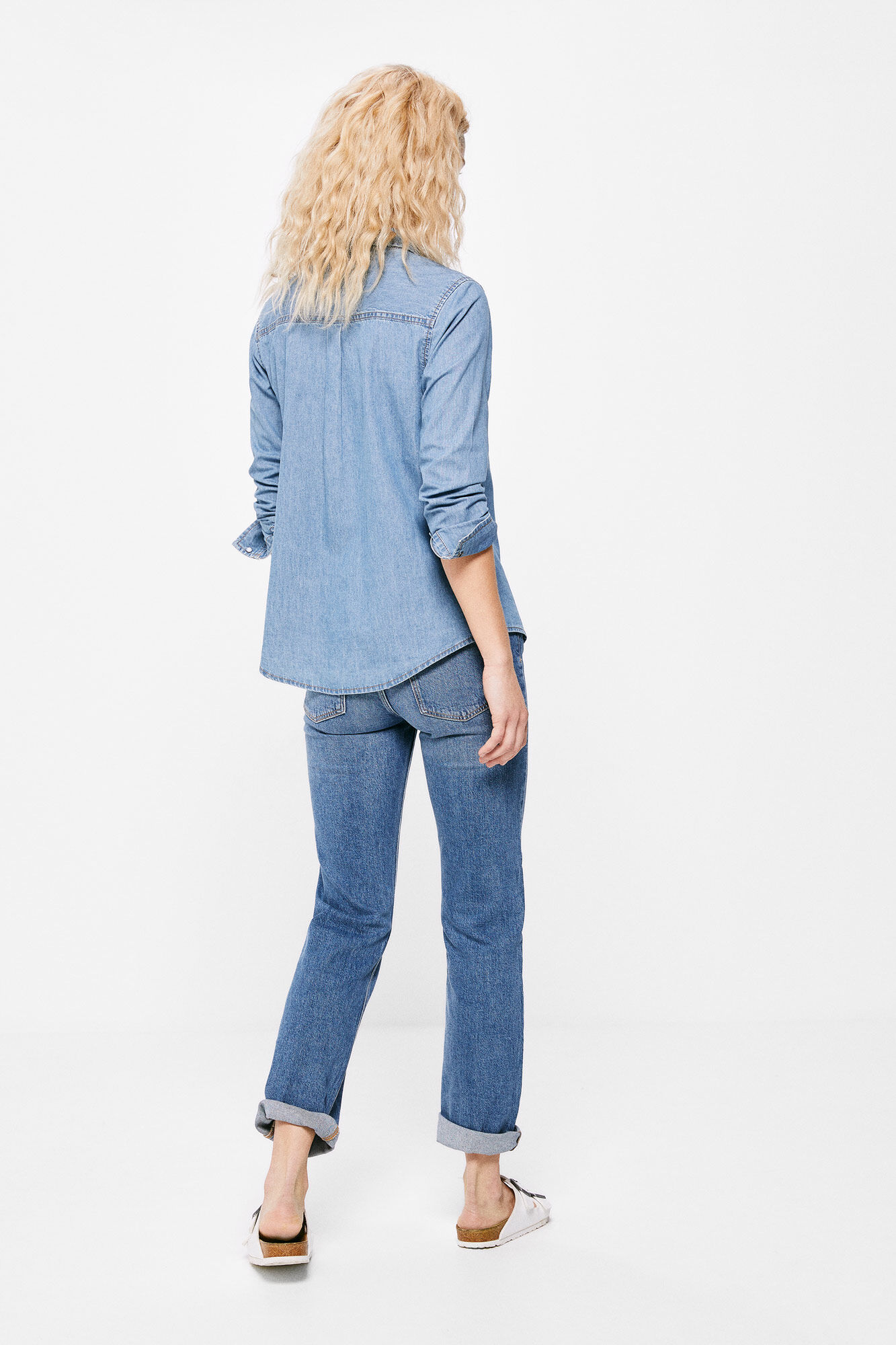 Calça jeans reta com lavagem sustentável - Azul médio