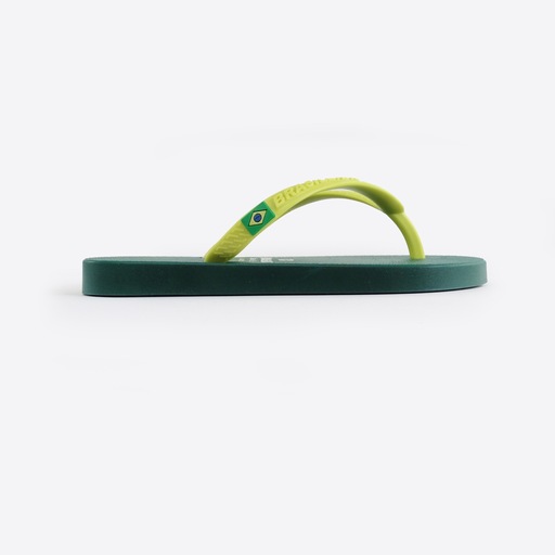 Chinelo de praia brasileiro, modelo clássico infantil, fabricado no Brasil.
