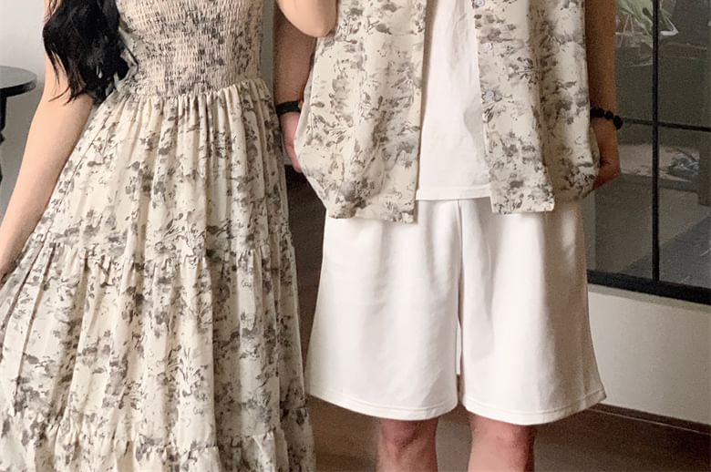 Azure - Koppel bijpassende korte mouwen bloemenprint shirt / mouwloze maxi A-lijn jurk