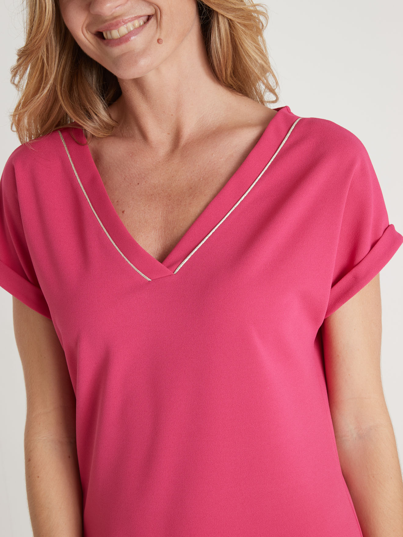 Robe housse encolure V