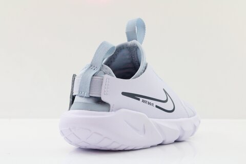 Nike Sneaker