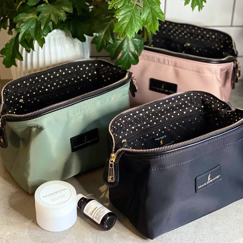 Coming Copenhagen Mia Cosmetic Bag Medium - Chinois Green (Limited Edition)