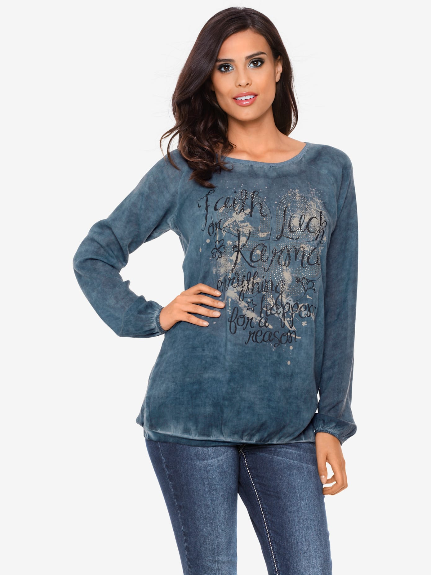 Chemisier effet de couleurs vintage grâce à la teinture et au délavage spéciaux