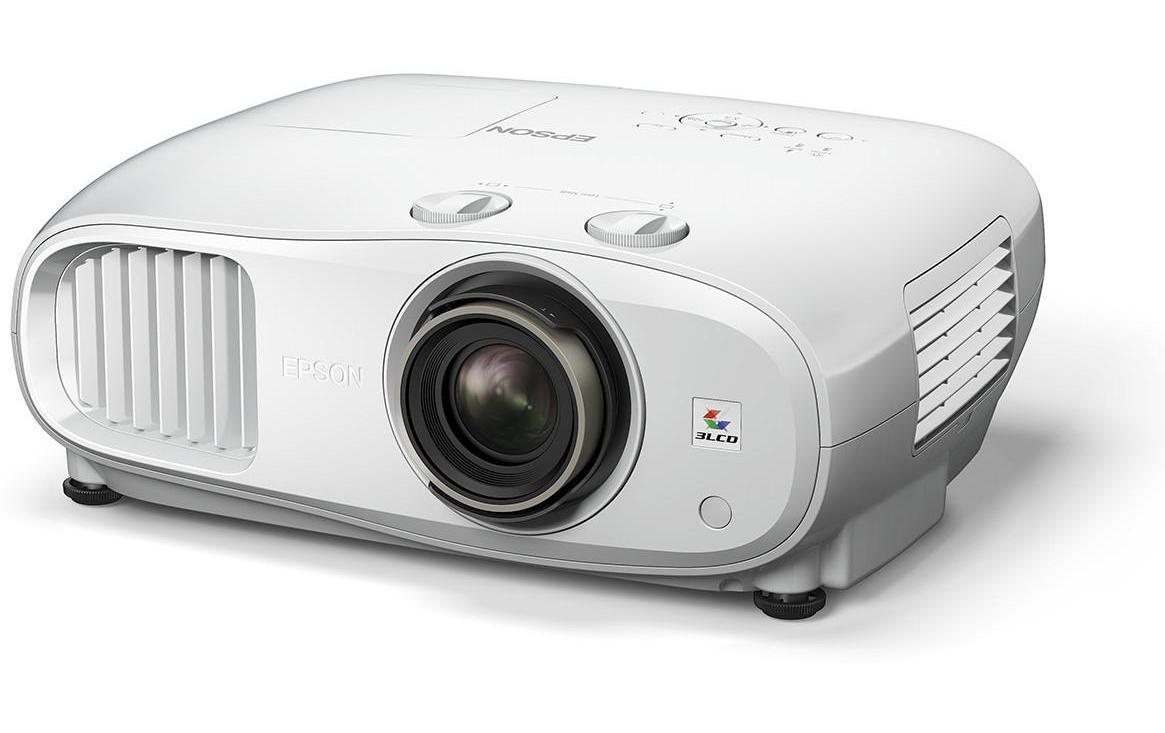 Projektor EH-TW7100<br>Preisgünstiger und benutzerfreundlicher 4K PRO-UHD-Projektor