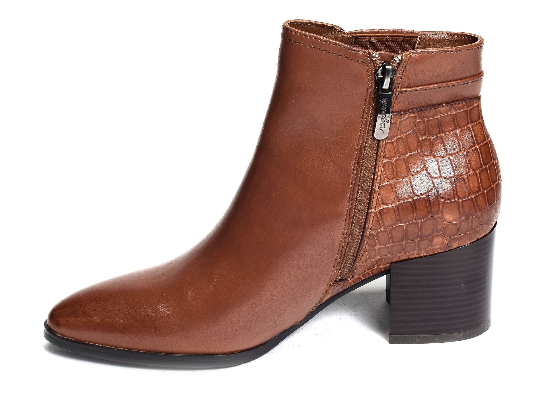 Taylor 15 camel