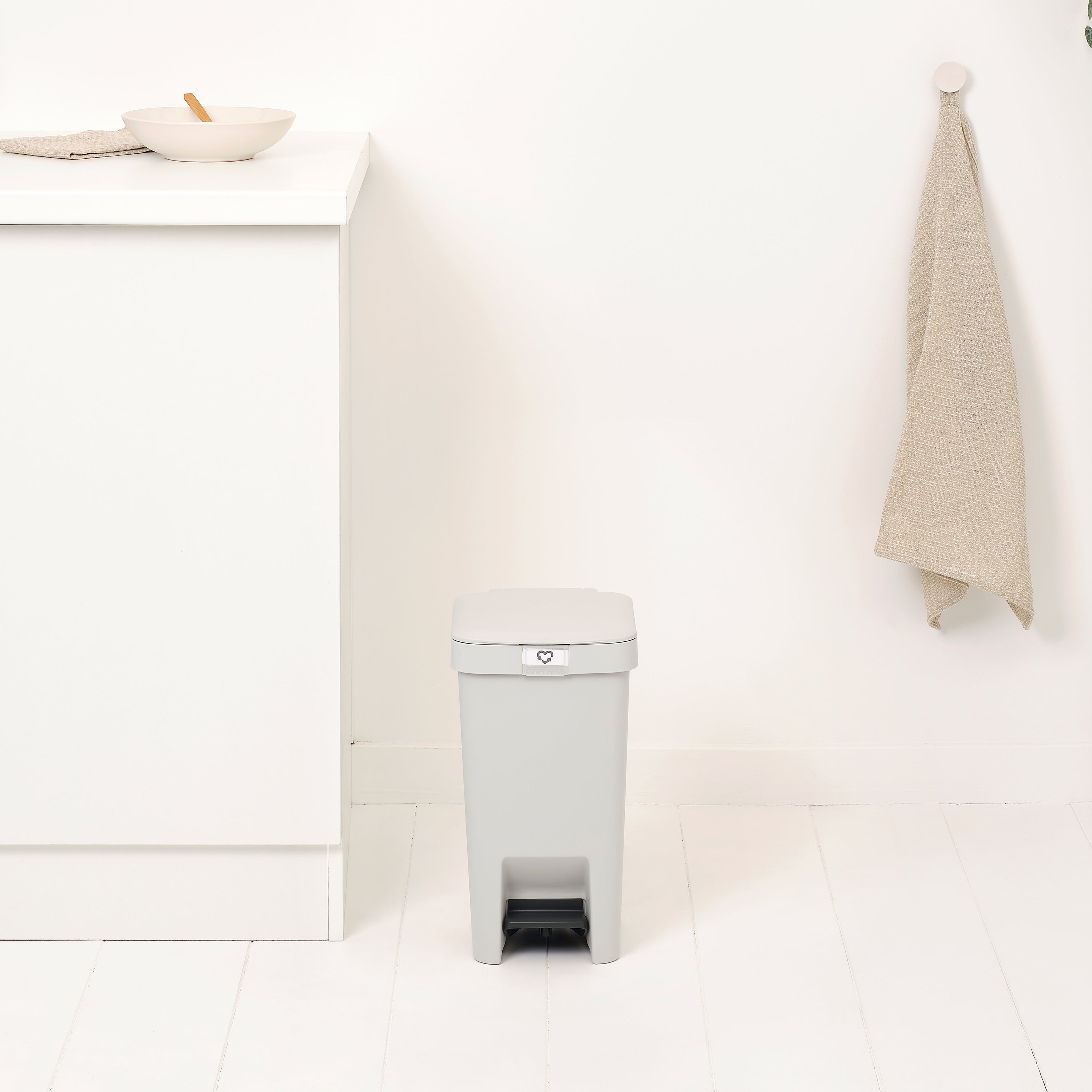 Brabantia StepUp Pedaalemmer - 10 L - Light Grey