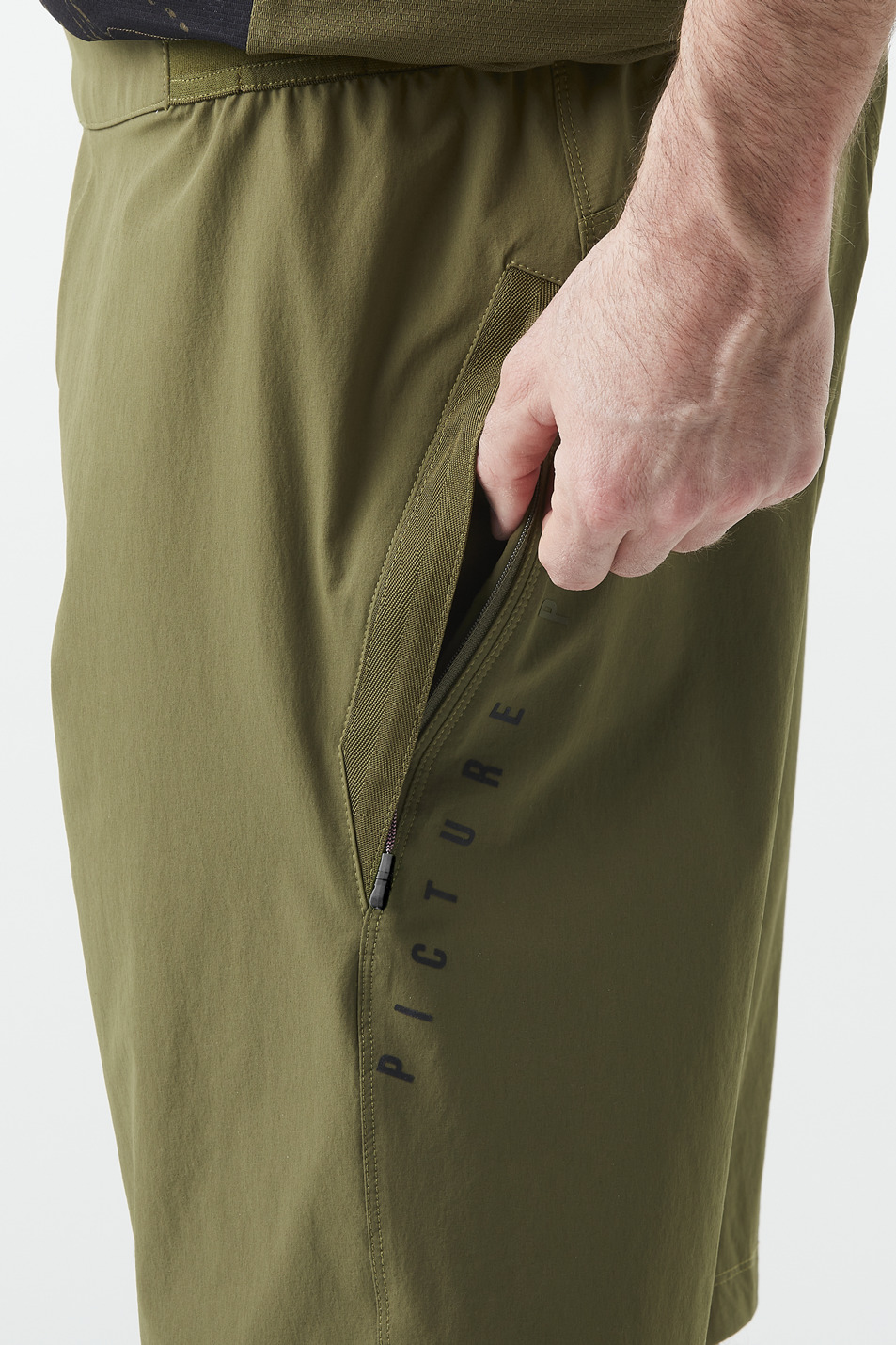 Vellir Stretch Shorts
