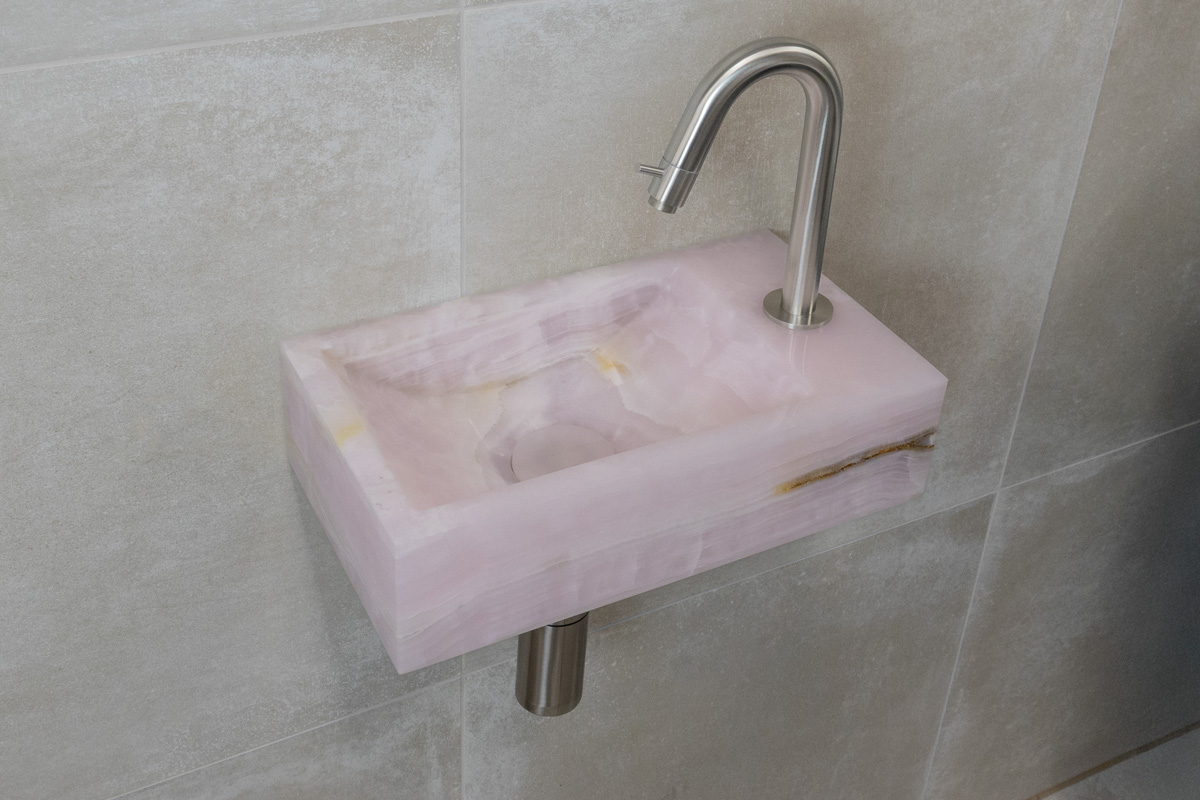 Saniclear Pink Onyx fonteinset met gebogen kraan in RVS